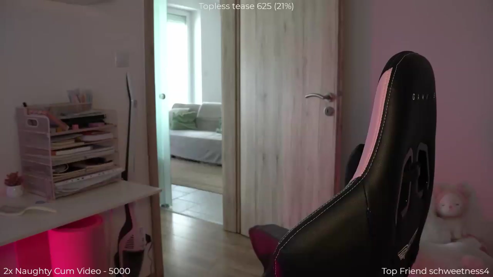 Gallery image thumbnail from NotYourNaomi's myfreecams stream on, 05/21/2026, 10:43 image 12 of 20