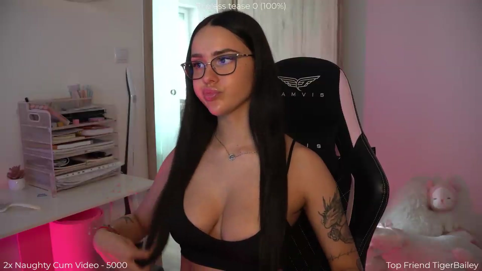 Gallery image thumbnail from NotYourNaomi's myfreecams stream on, 05/21/2026, 12:57 image 4 of 20
