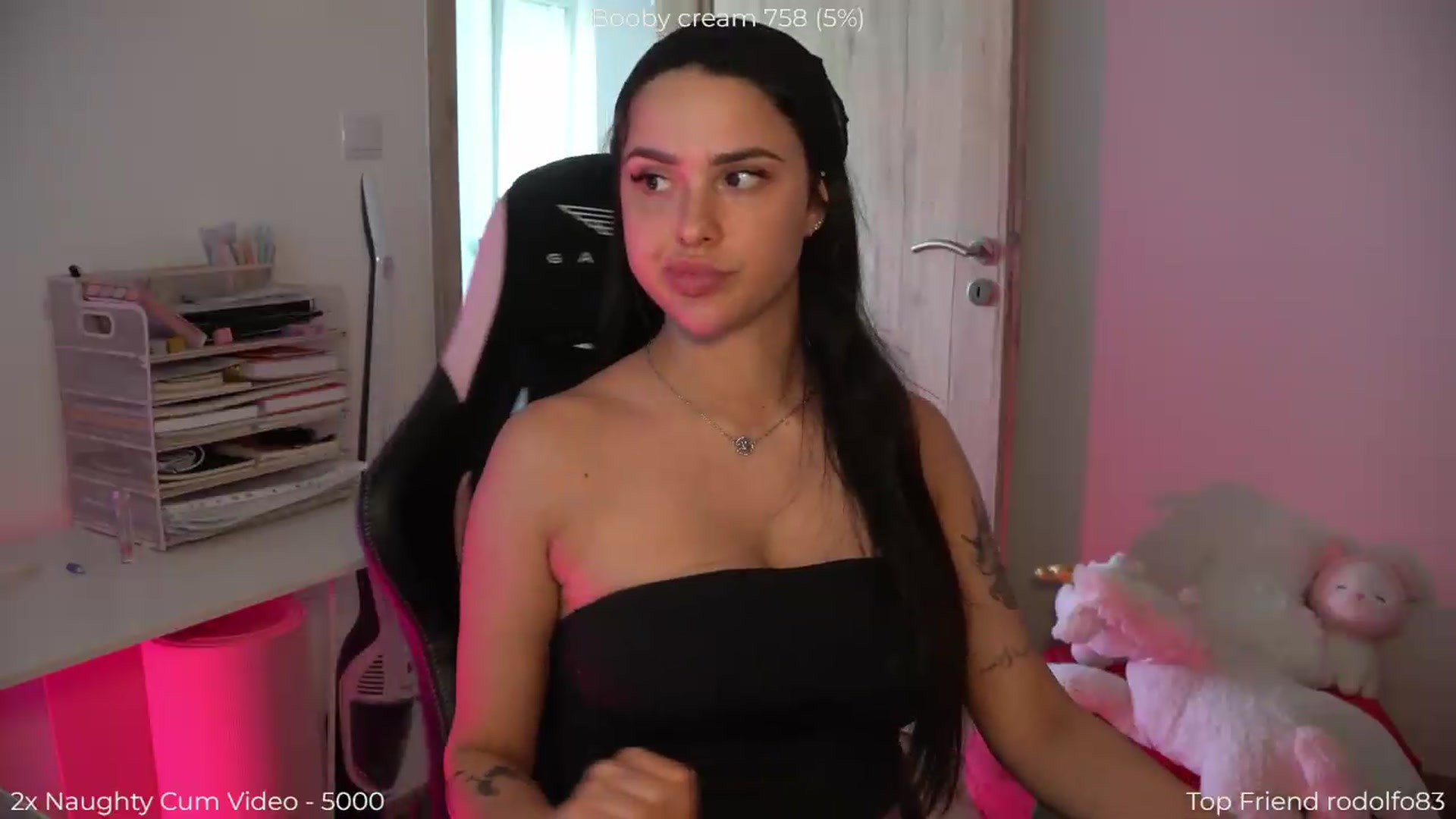 Gallery image thumbnail from NotYourNaomi's myfreecams stream on, 05/28/2026, 12:53 image 3 of 20