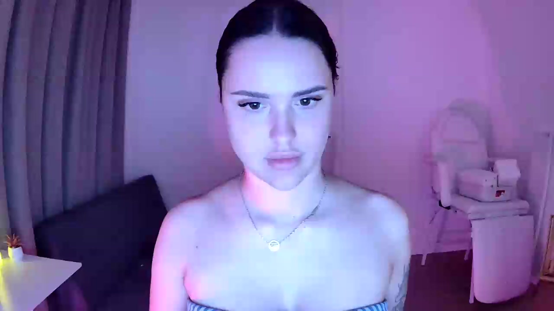 Gallery image thumbnail from NotYourNaomi's myfreecams stream on, 06/01/2026, 21:27 image 12 of 20