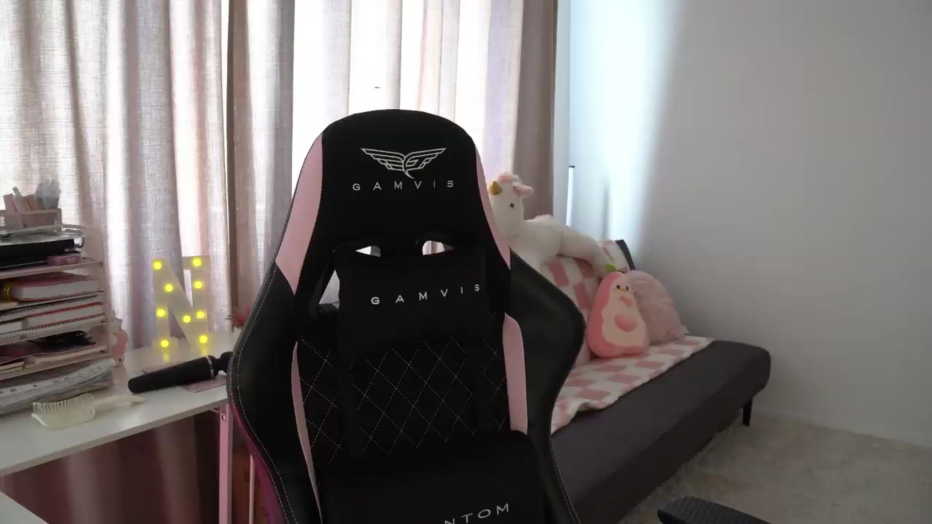Gallery image thumbnail from NotYourNaomi's myfreecams stream on, 06/05/2026, 07:43 image 1 of 20