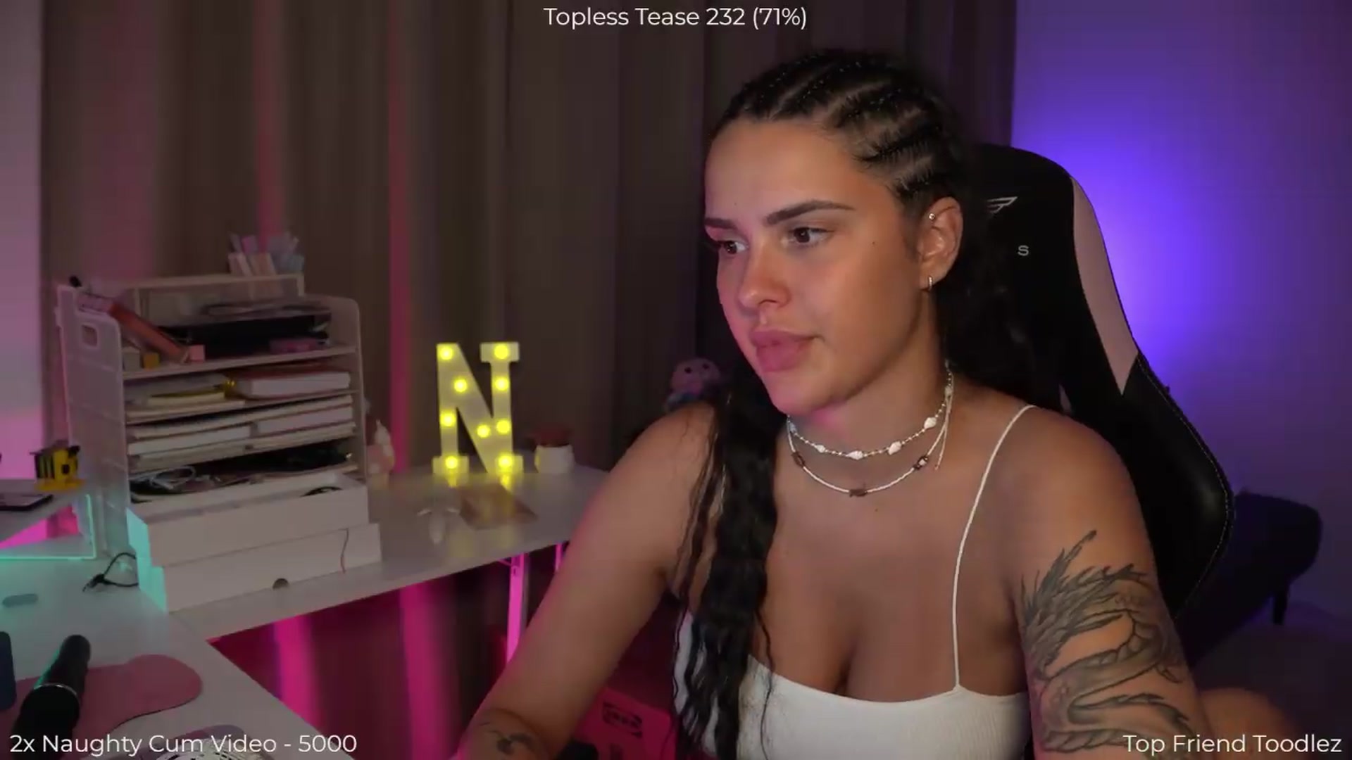 Gallery image thumbnail from NotYourNaomi's myfreecams stream on, 06/25/2026, 20:49 image 18 of 20