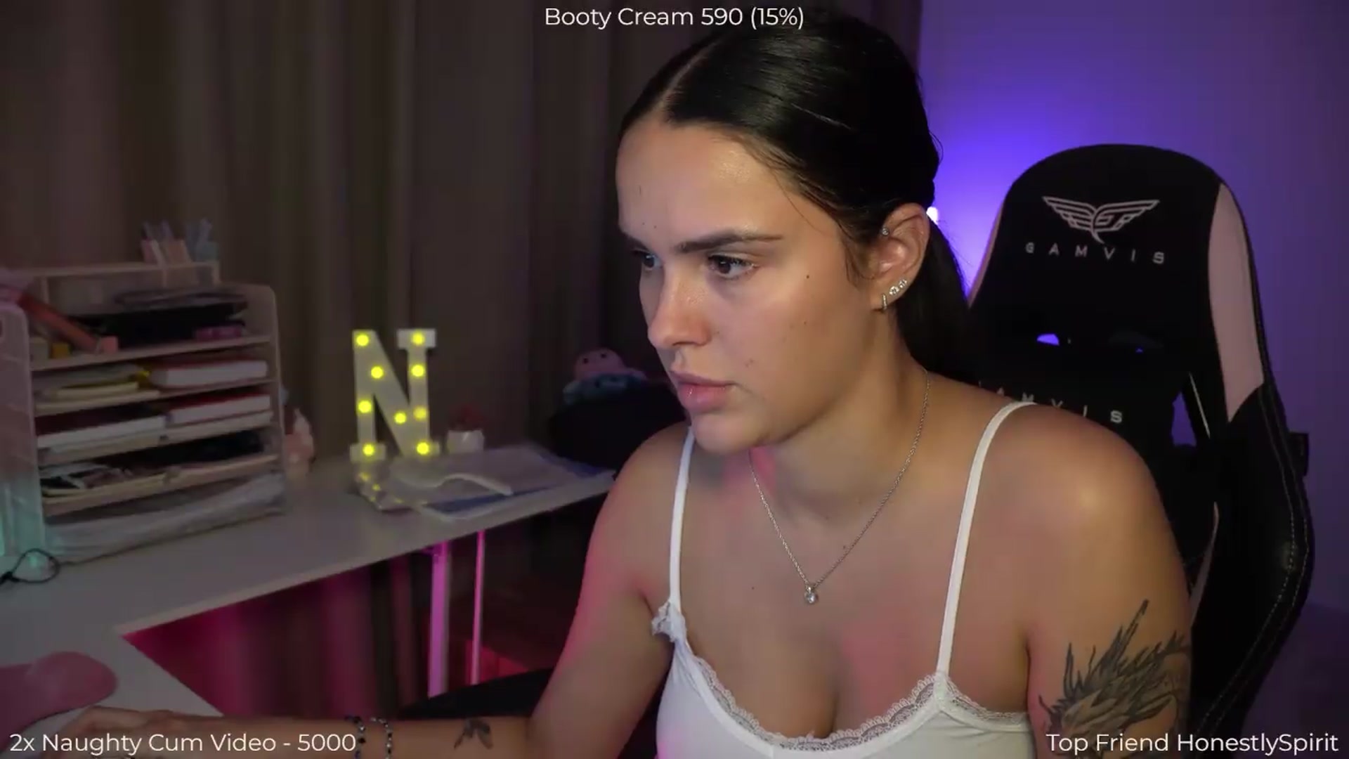 Gallery image thumbnail from NotYourNaomi's myfreecams stream on, 07/28/2026, 21:01 image 19 of 20
