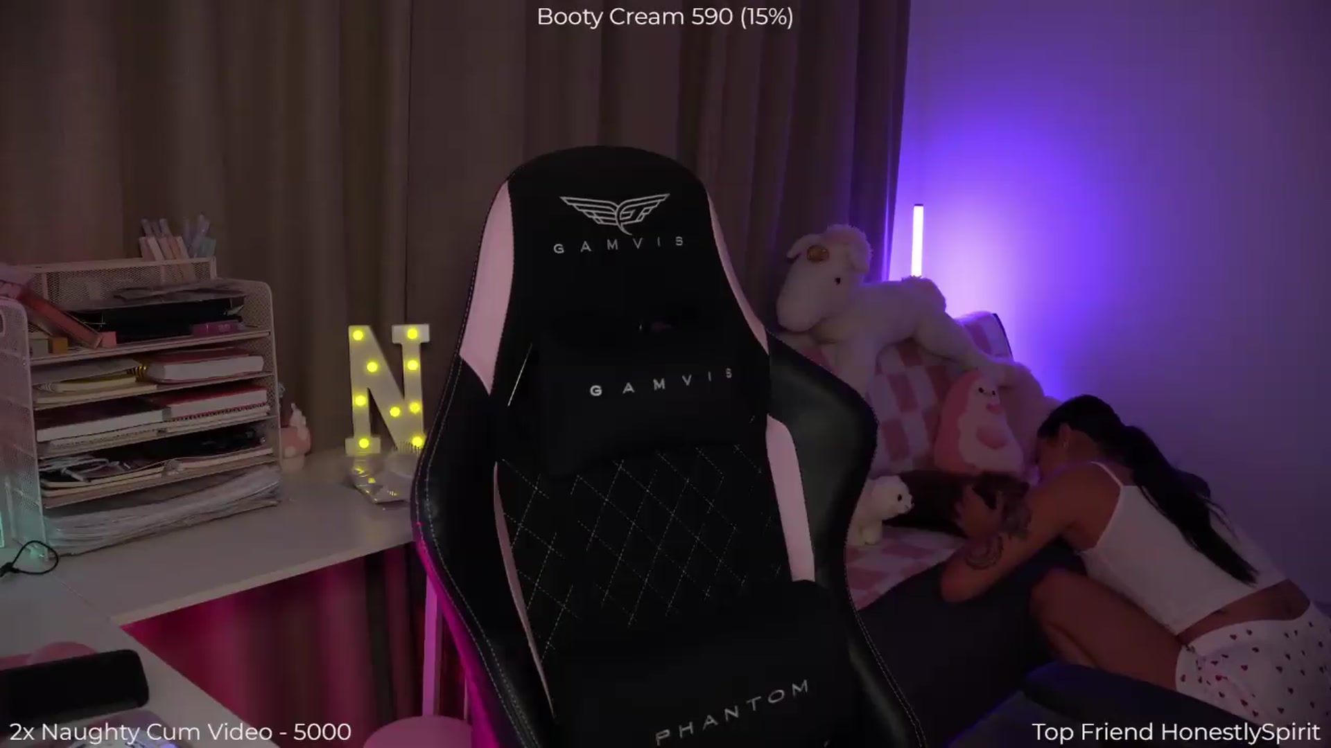Gallery image thumbnail from NotYourNaomi's myfreecams stream on, 07/28/2026, 21:01 image 9 of 20