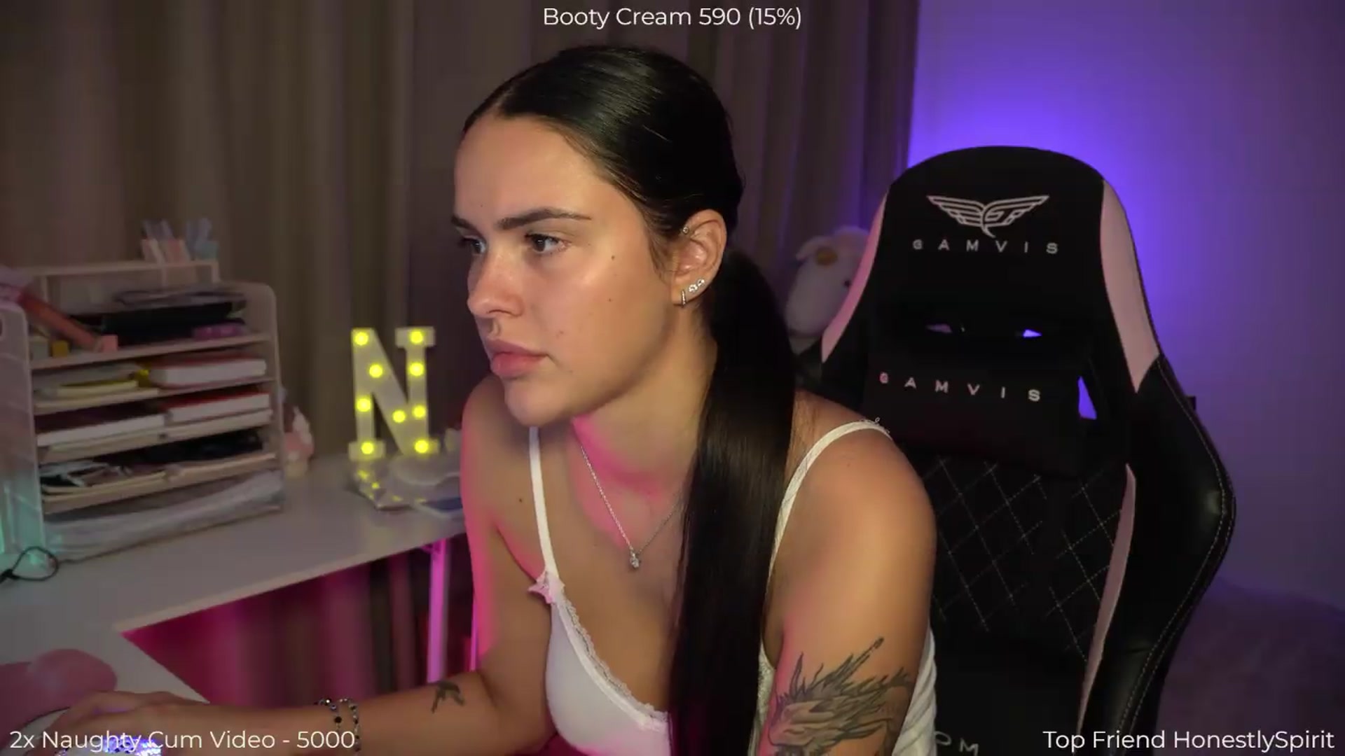 Gallery image thumbnail from NotYourNaomi's myfreecams stream on, 07/28/2026, 21:01 image 11 of 20