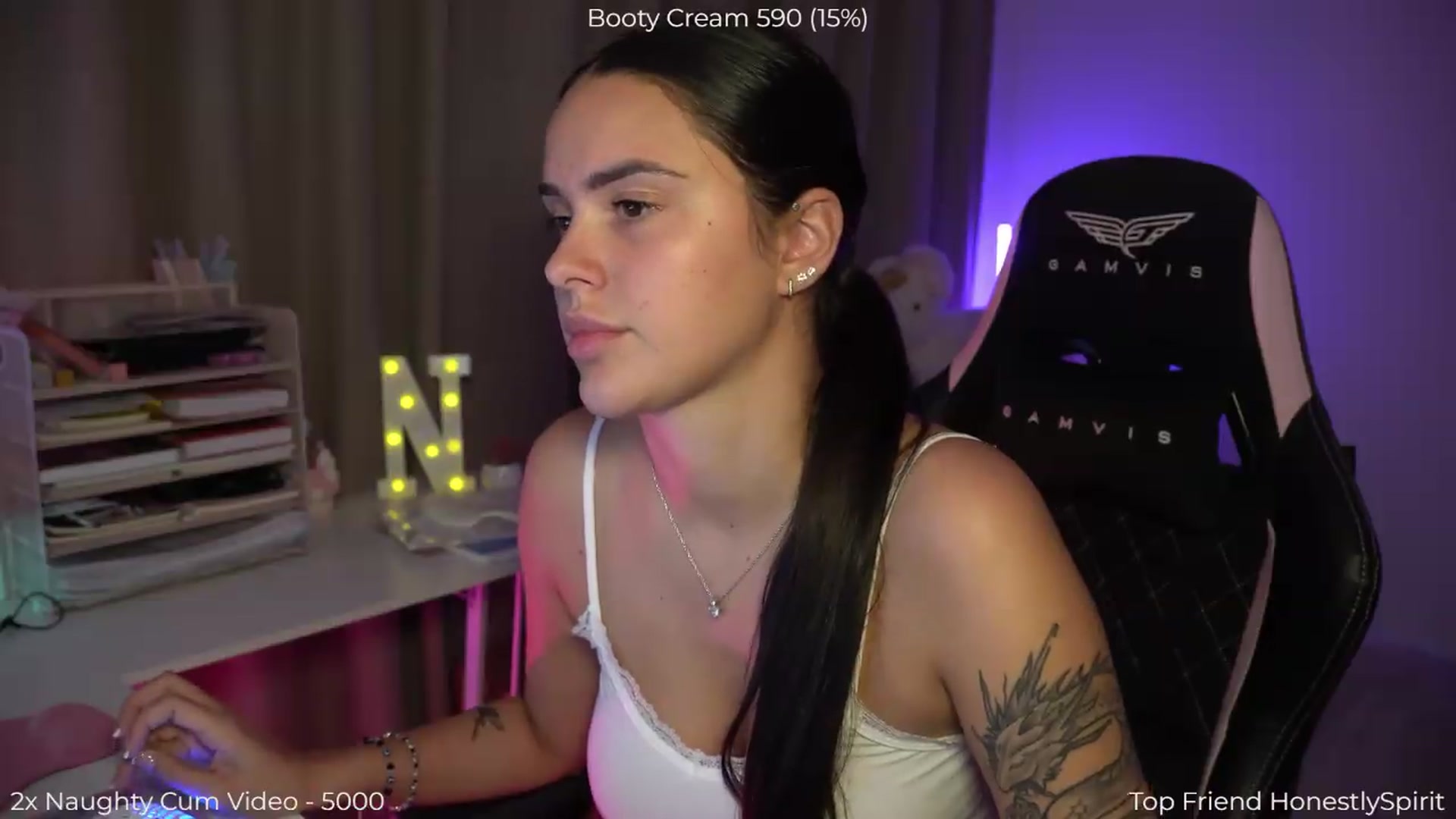 Gallery image thumbnail from NotYourNaomi's myfreecams stream on, 07/28/2026, 21:01 image 18 of 20