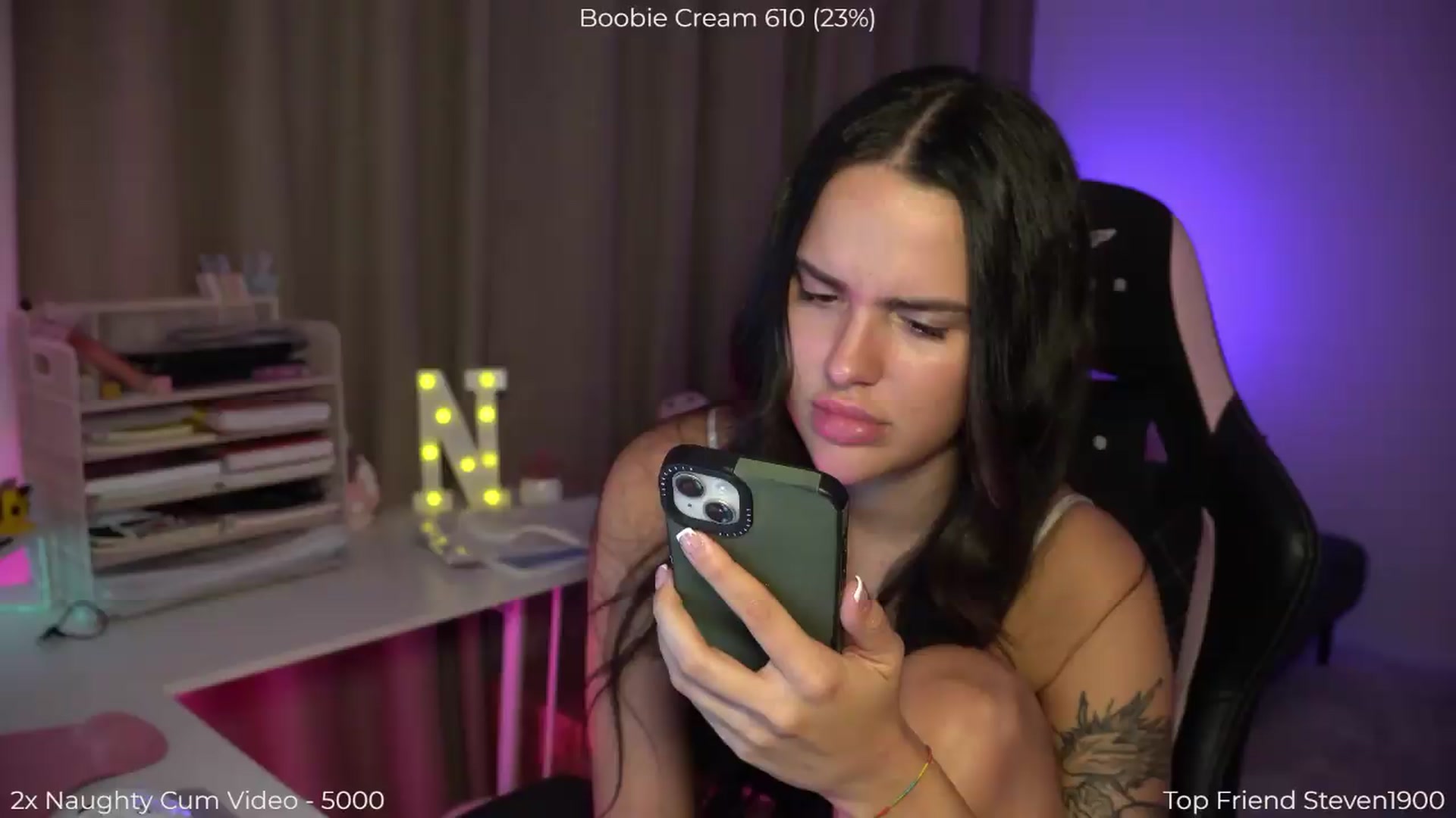 Gallery image thumbnail from NotYourNaomi's myfreecams stream on, 07/29/2026, 20:39 image 8 of 20