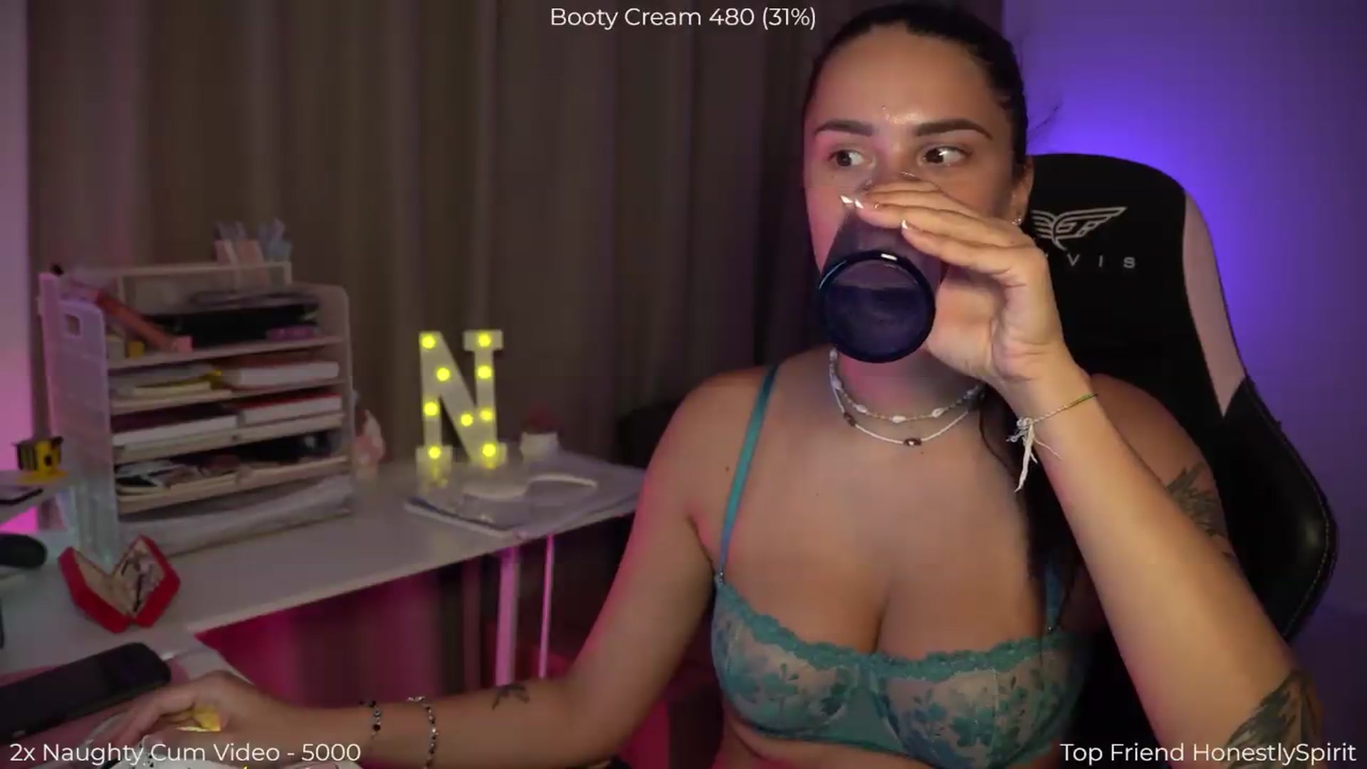 Gallery image thumbnail from NotYourNaomi's myfreecams stream on, 08/06/2026, 20:31 image 18 of 20