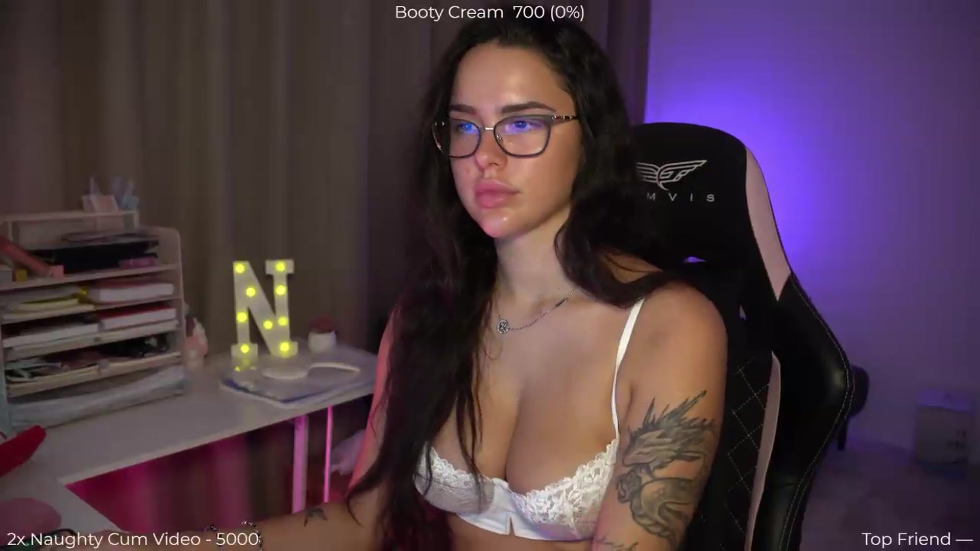 Gallery image thumbnail from NotYourNaomi's myfreecams stream on, 08/19/2026, 19:16 image 15 of 20