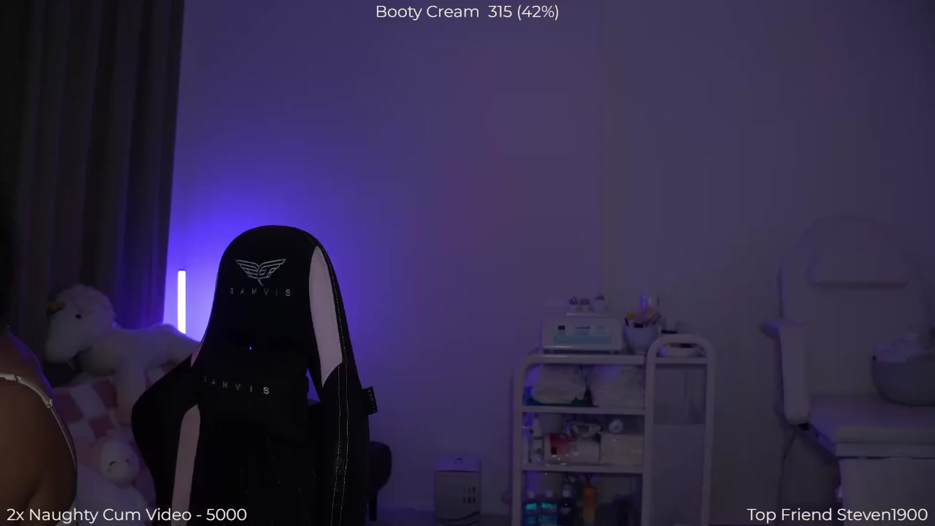 Gallery image thumbnail from NotYourNaomi's myfreecams stream on, 08/19/2026, 20:23 image 9 of 20