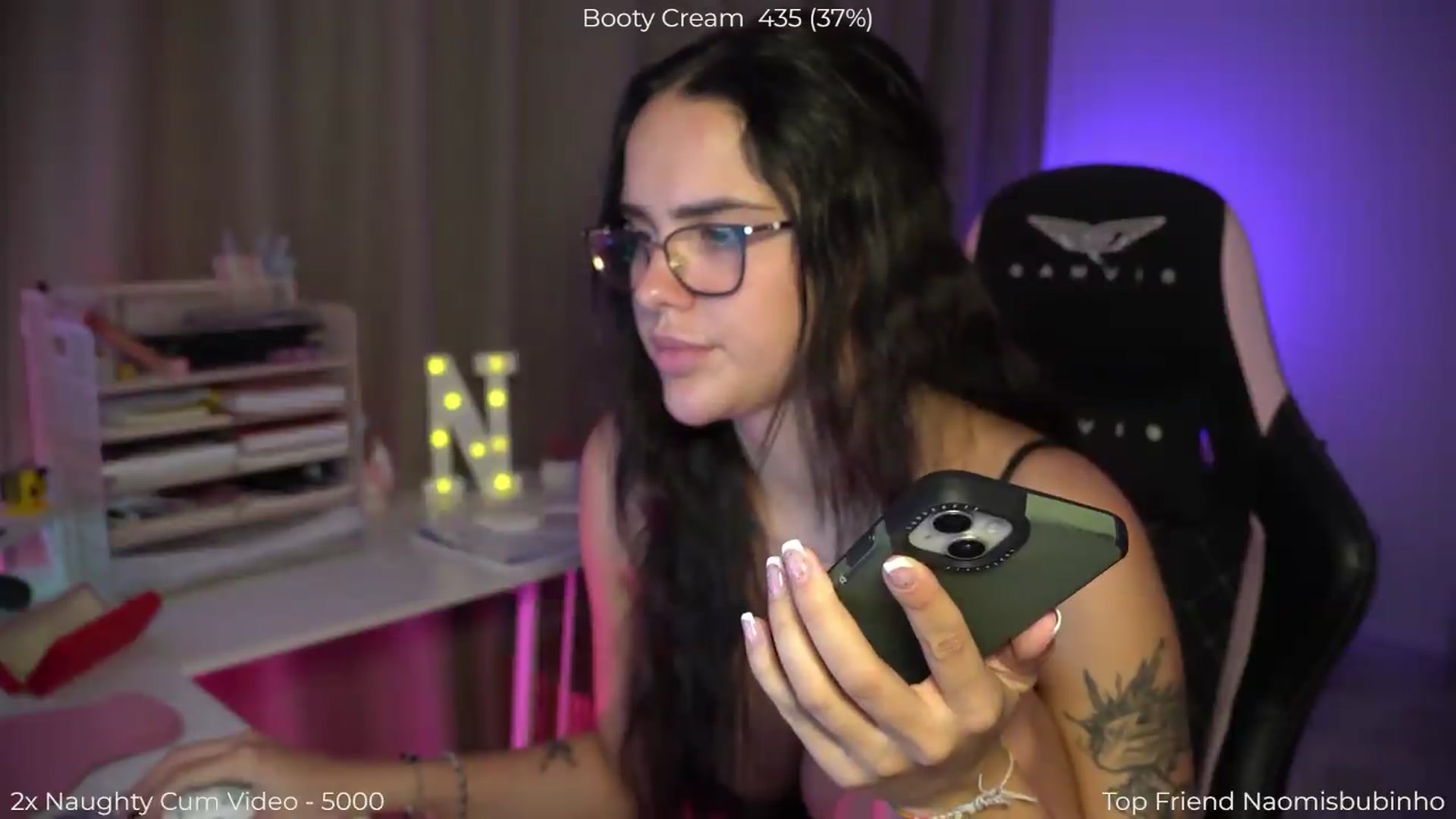 Gallery image thumbnail from NotYourNaomi's myfreecams stream on, 08/20/2026, 21:03 image 12 of 20