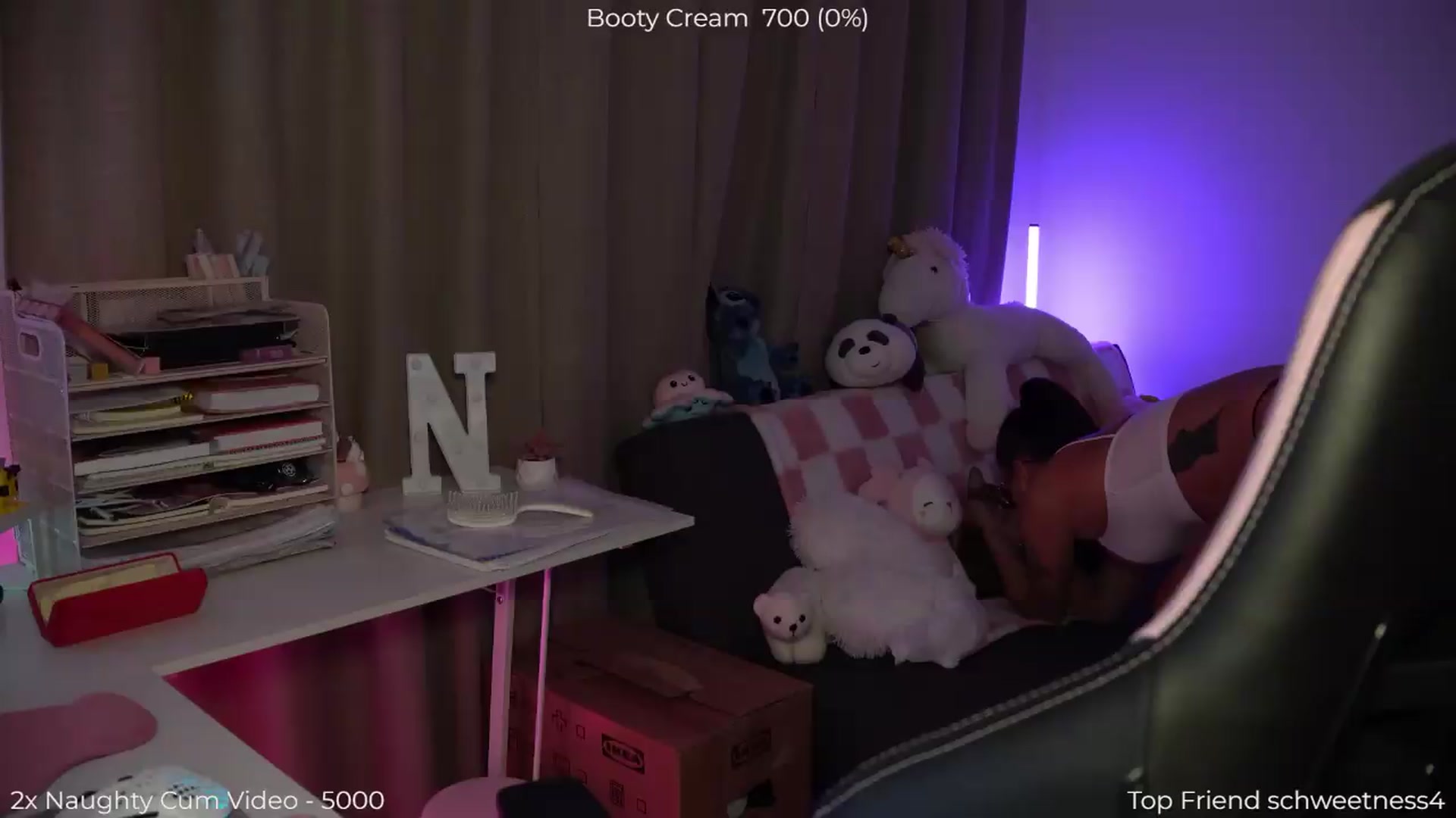 Gallery image thumbnail from NotYourNaomi's myfreecams stream on, 08/25/2026, 21:02 image 17 of 20