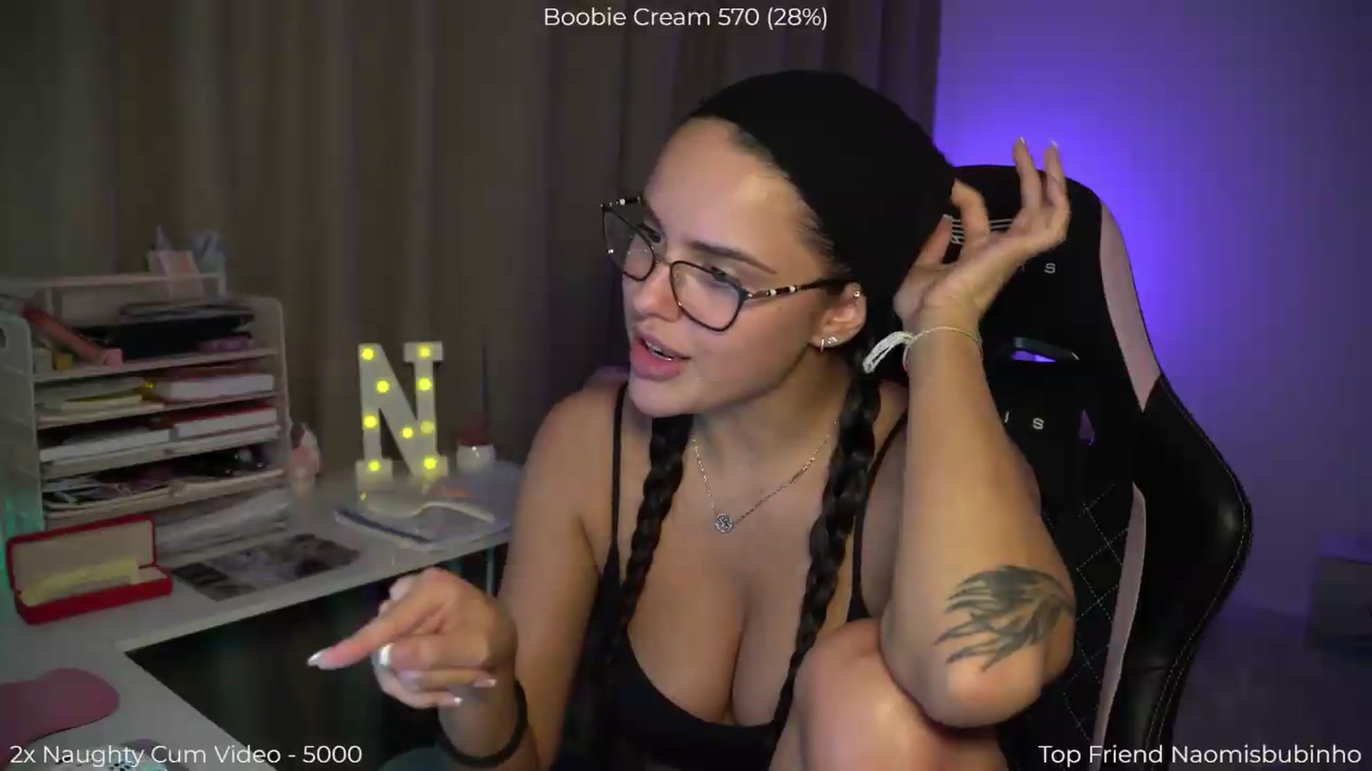 Gallery image thumbnail from NotYourNaomi's myfreecams stream on, 08/31/2026, 21:14 image 8 of 20