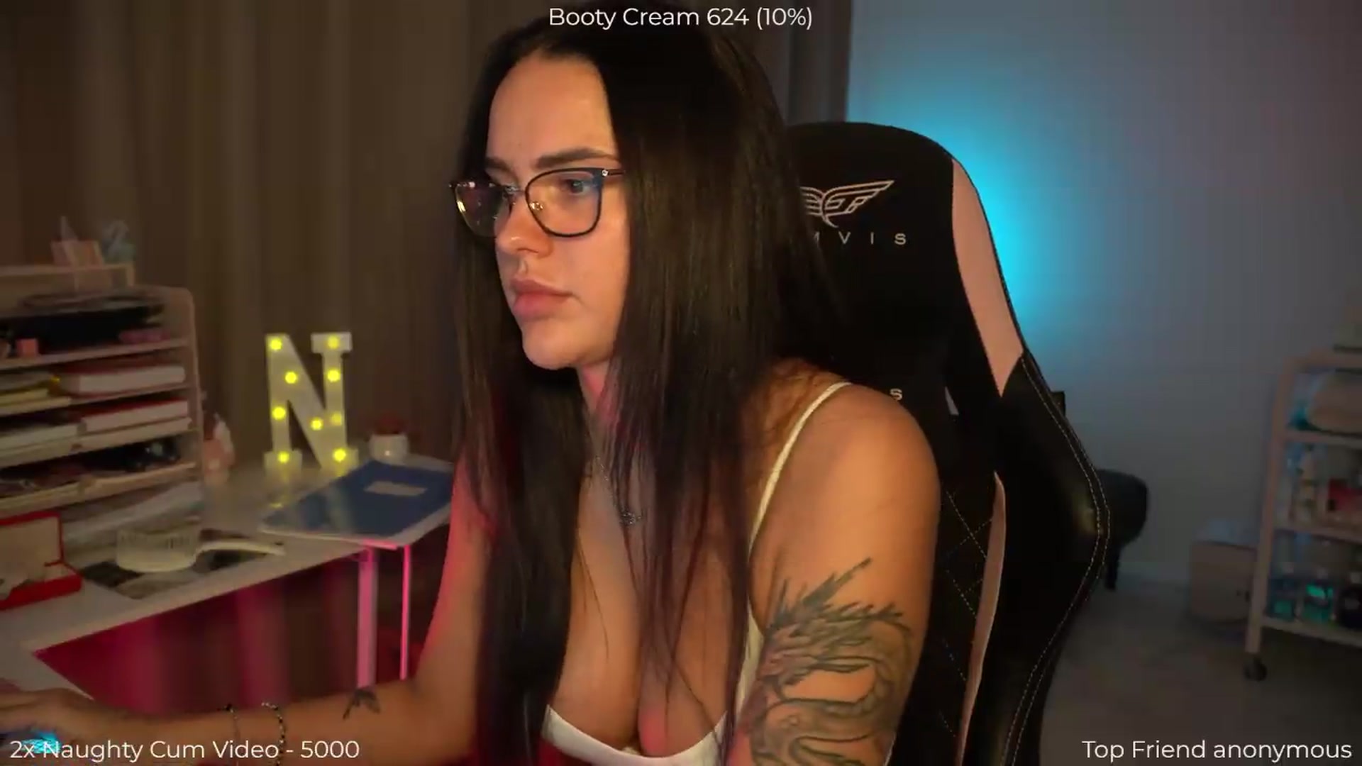 Gallery image thumbnail from NotYourNaomi's myfreecams stream on, 09/04/2026, 19:45 image 6 of 20