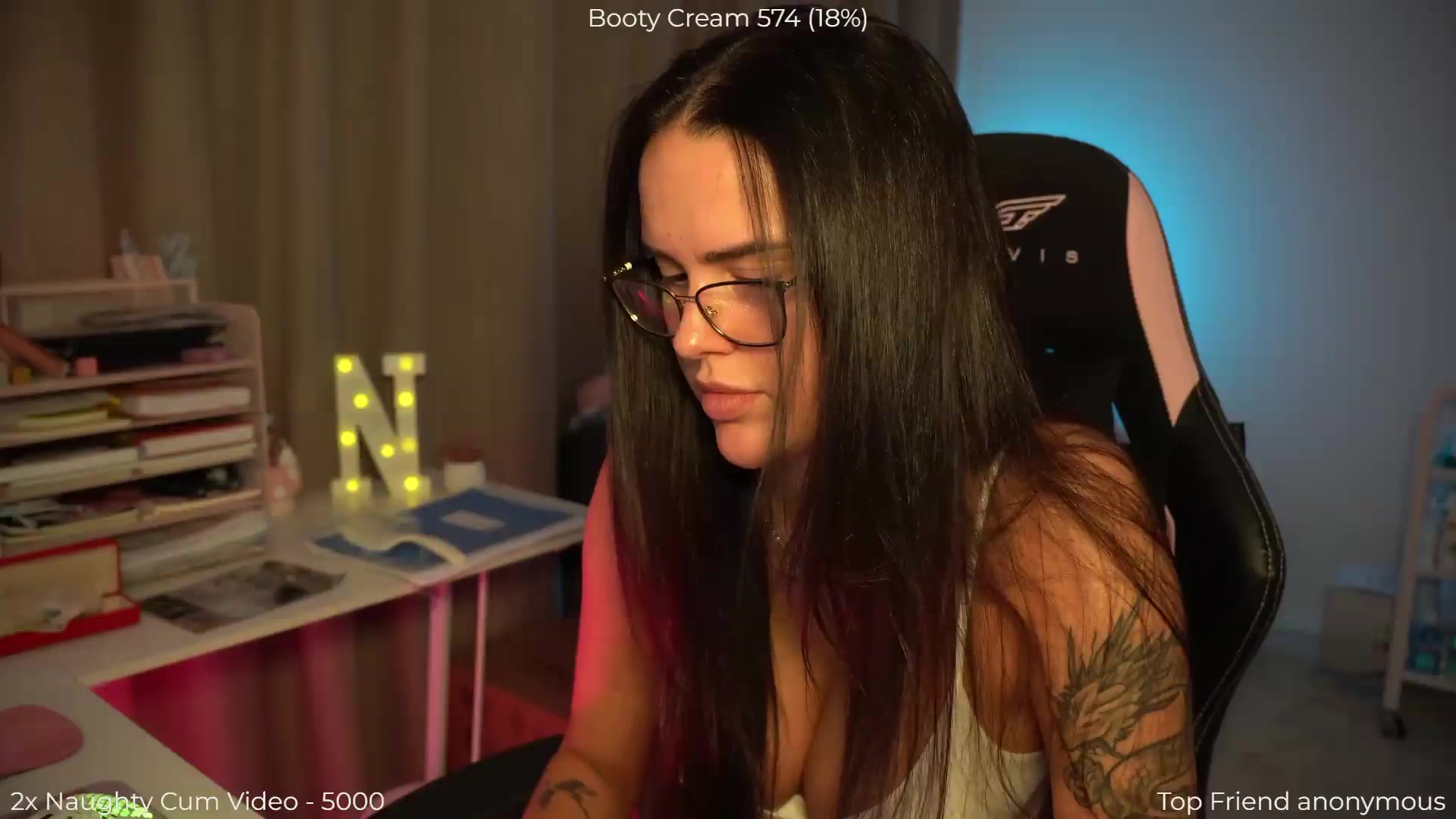 Gallery image thumbnail from NotYourNaomi's myfreecams stream on, 09/04/2026, 19:45 image 15 of 20
