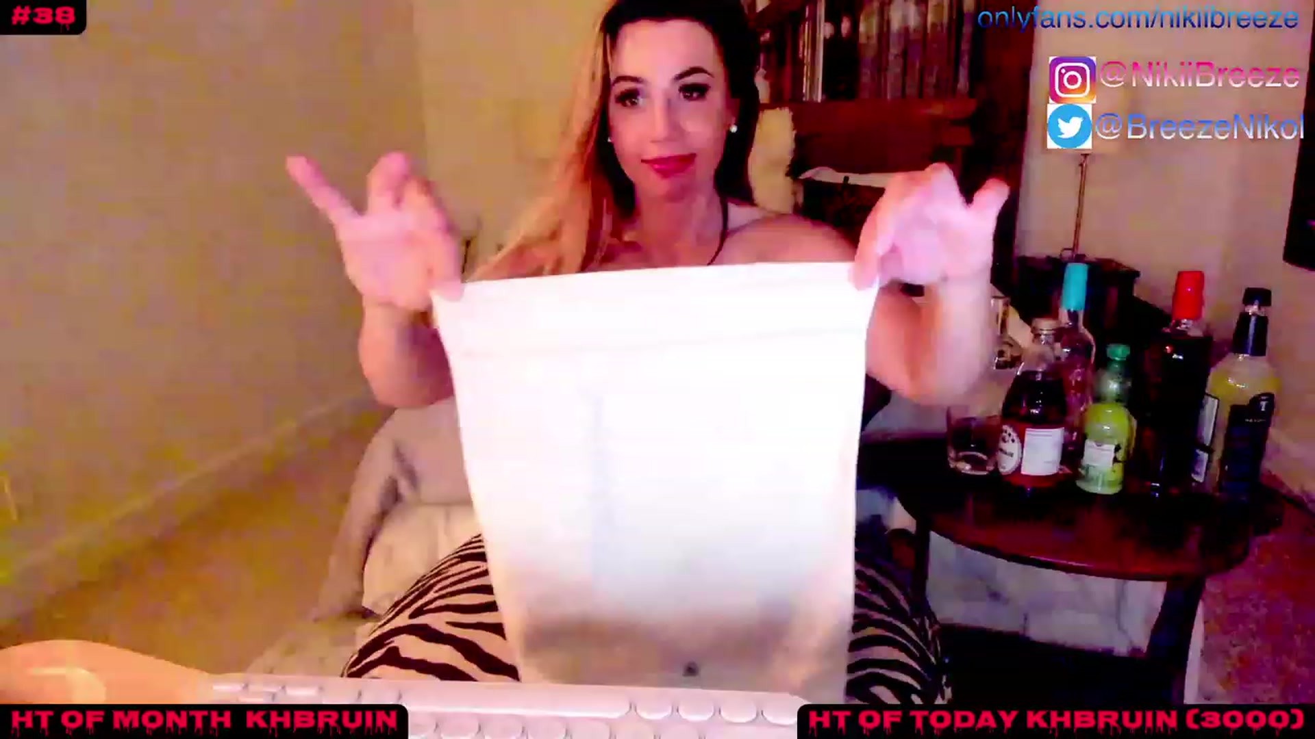 Gallery image thumbnail from Not_N's myfreecams stream on, 08/05/2023, 06:41 image 11 of 20