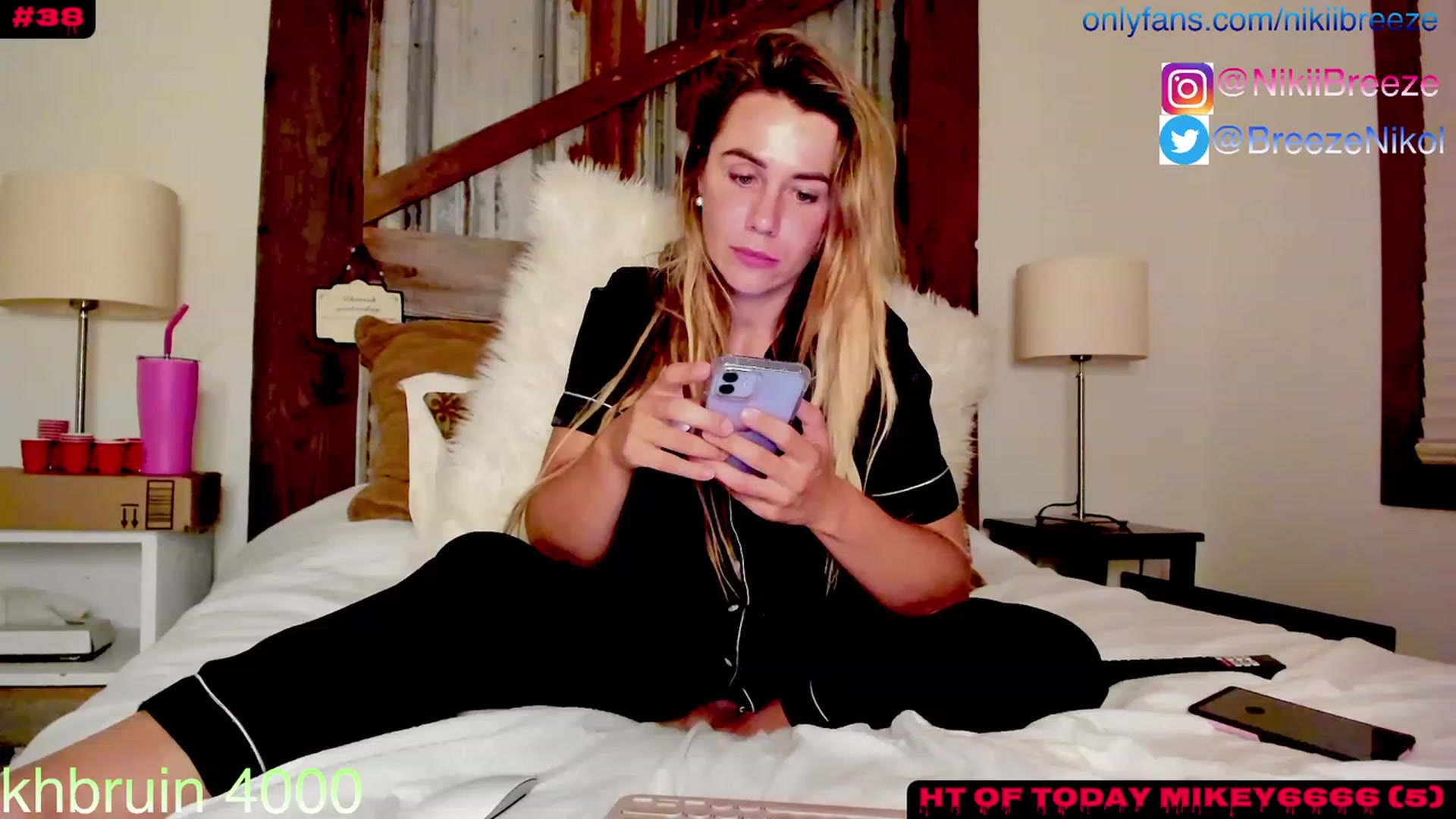 Gallery image thumbnail from Not_N's myfreecams stream on, 08/10/2023, 07:46 image 14 of 20