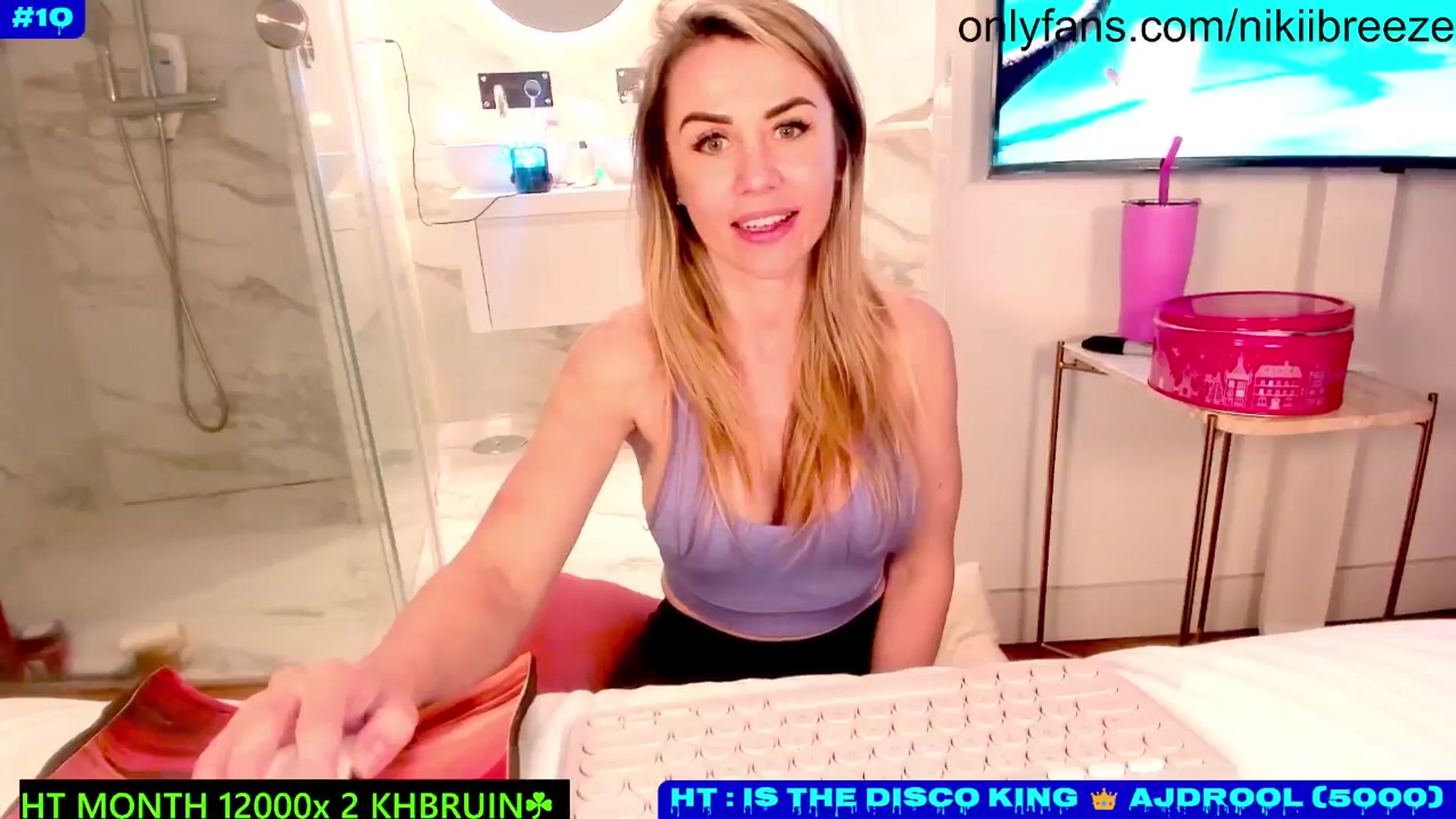 Gallery image thumbnail from Not_N's myfreecams stream on, 04/20/2024, 24:02 image 17 of 20