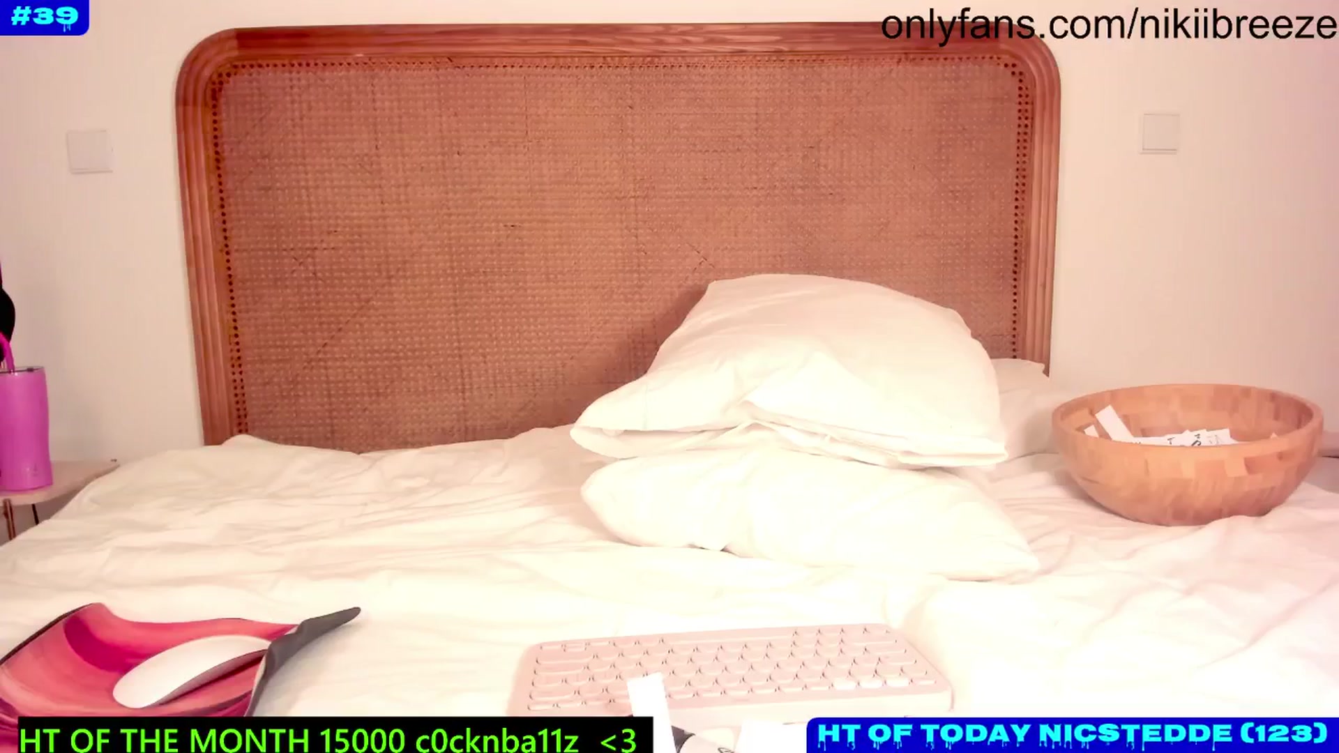 Gallery image thumbnail from Not_N's myfreecams stream on, 07/19/2024, 24:42 image 16 of 20