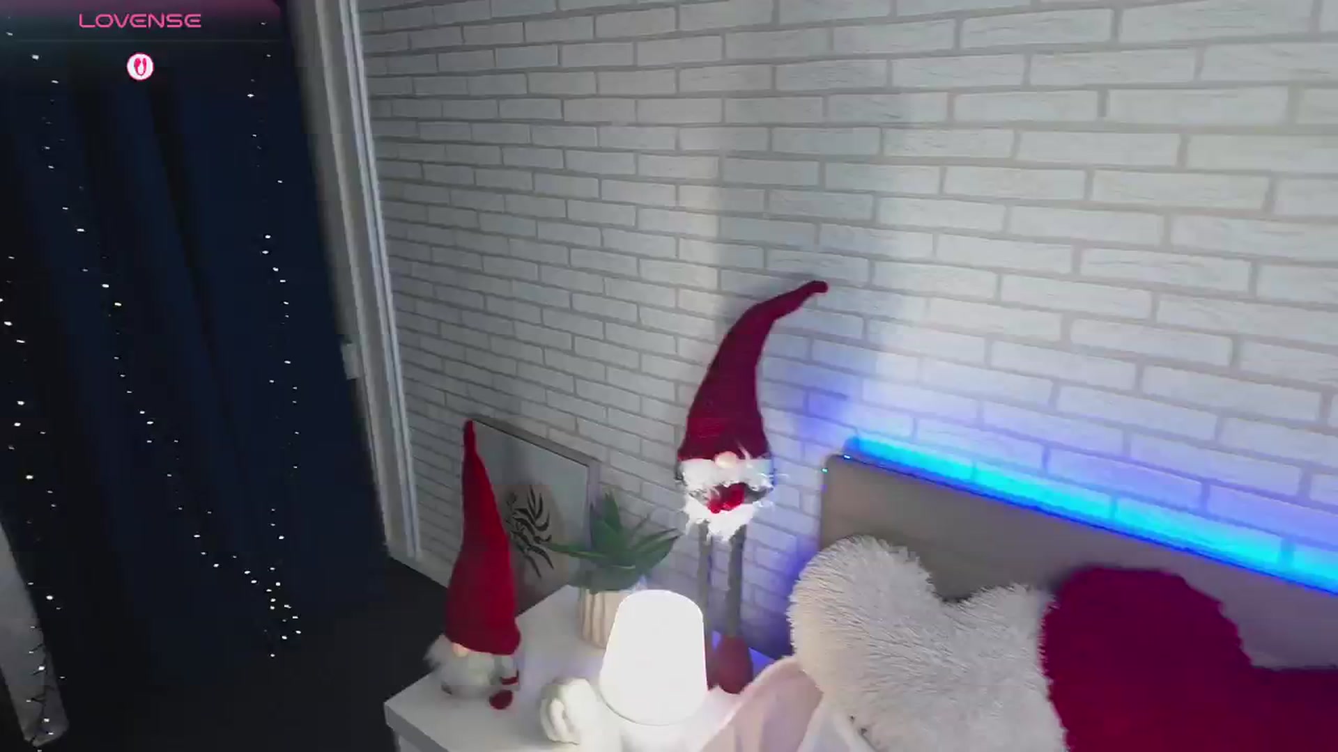 Gallery image thumbnail from NovaBlissss's myfreecams stream on, 12/25/2025, 18:18 image 9 of 20