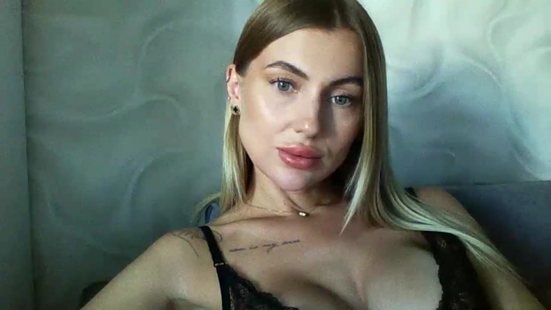 Gallery image thumbnail from NovaDahlia's myfreecams stream on, 08/11/2026, 09:06 image 8 of 20