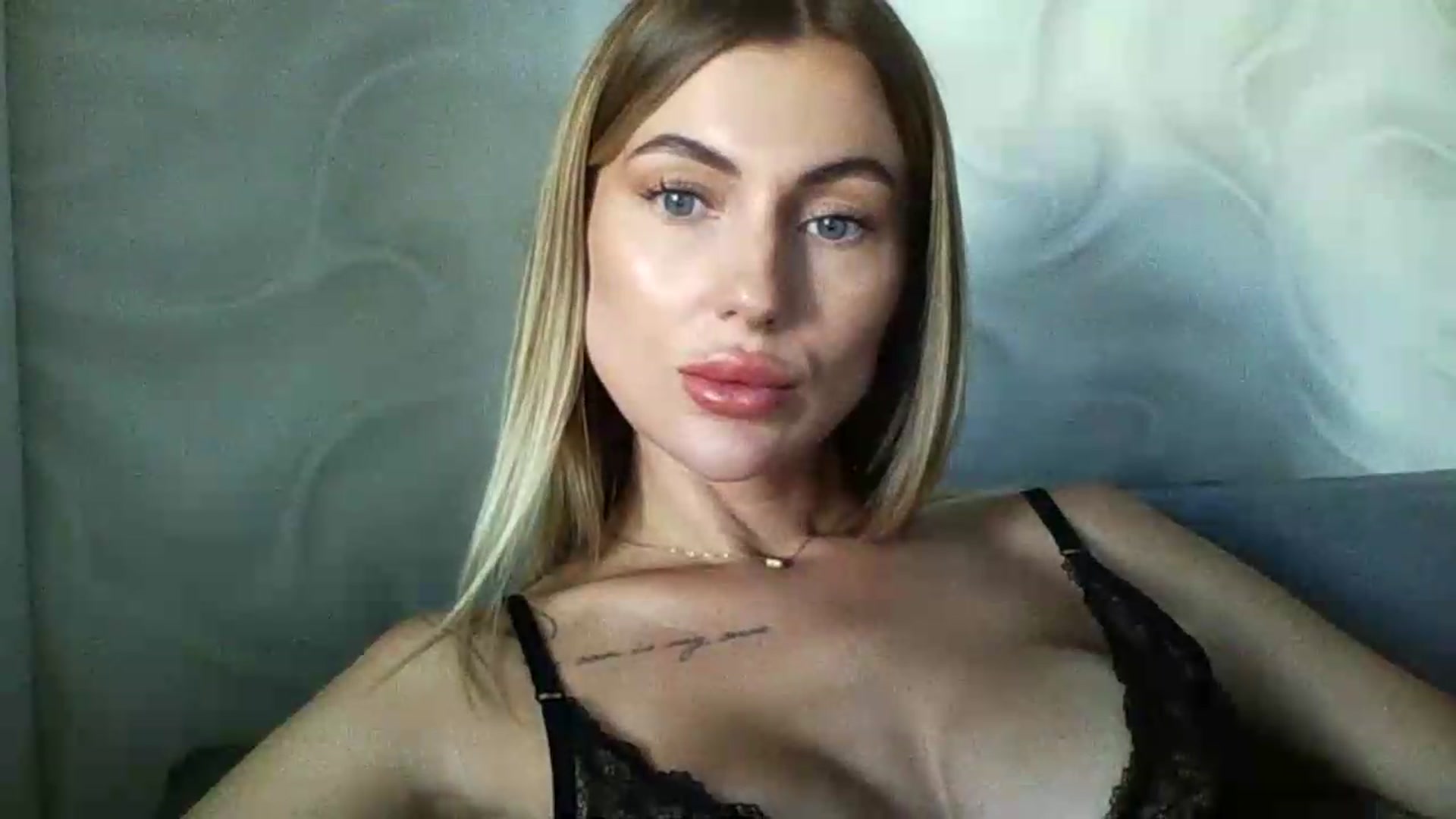 Gallery image thumbnail from NovaDahlia's myfreecams stream on, 08/11/2026, 09:06 image 7 of 20