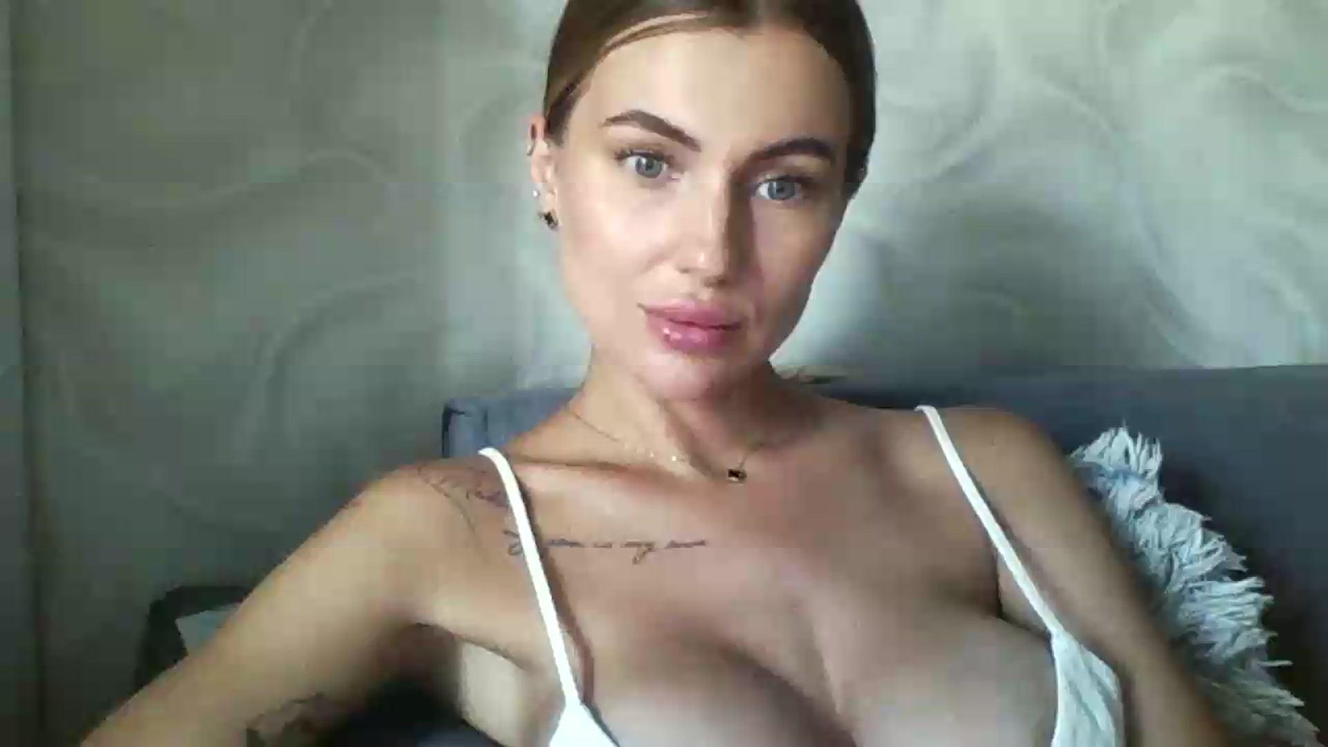 Gallery image thumbnail from NovaDahlia's myfreecams stream on, 08/12/2026, 09:20 image 14 of 20