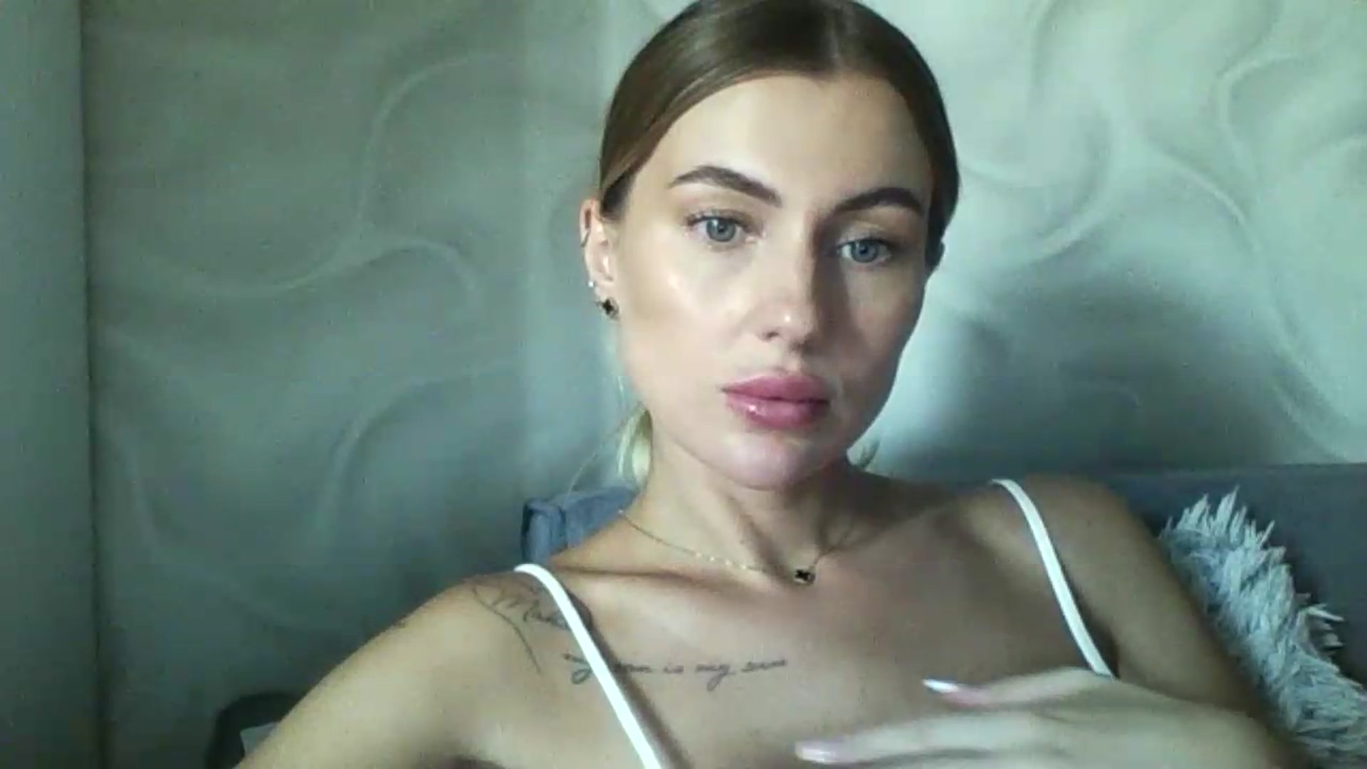 Gallery image thumbnail from NovaDahlia's myfreecams stream on, 08/12/2026, 10:14 image 3 of 20