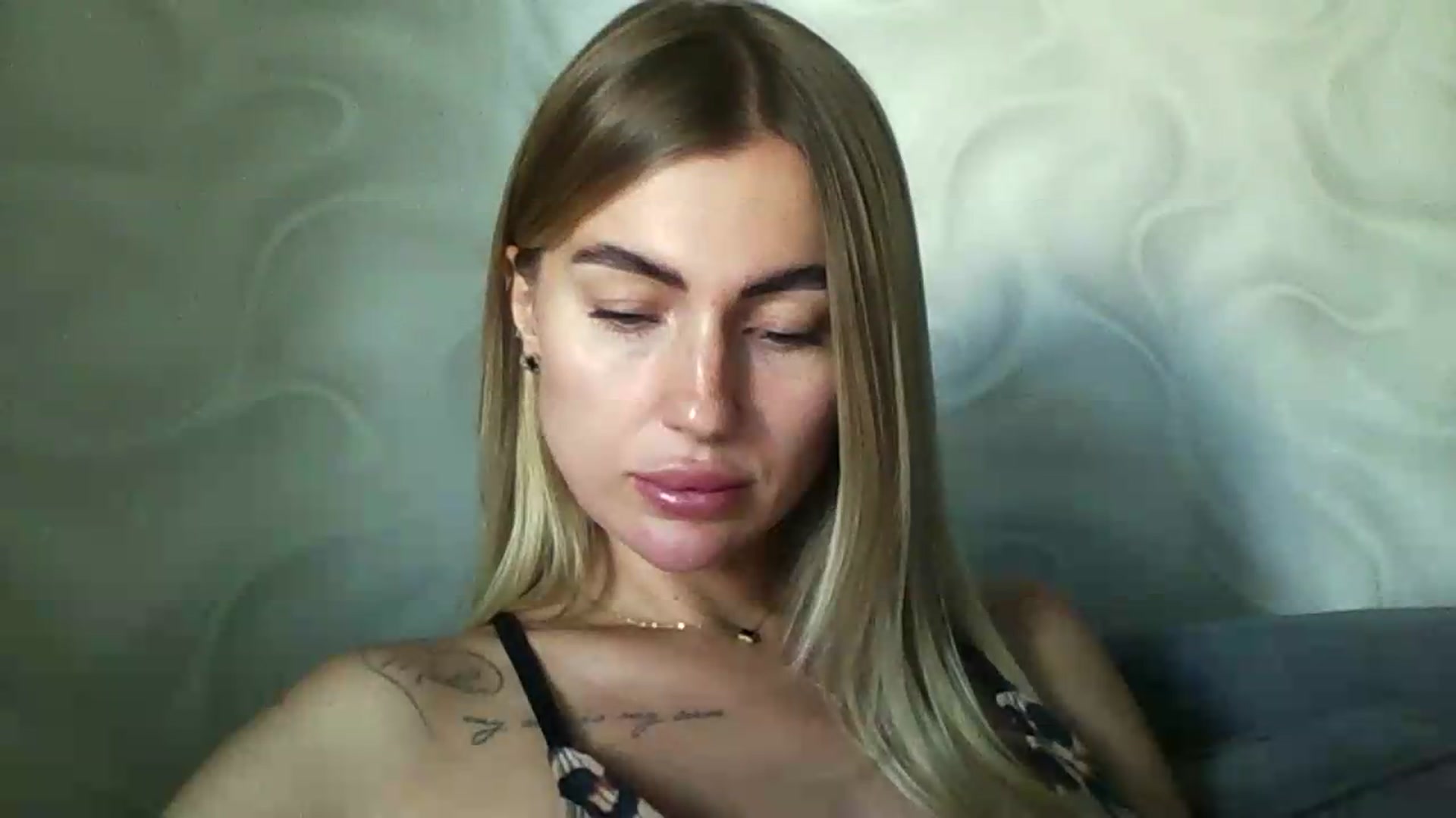 Gallery image thumbnail from NovaDahlia's myfreecams stream on, 08/13/2026, 09:02 image 6 of 20