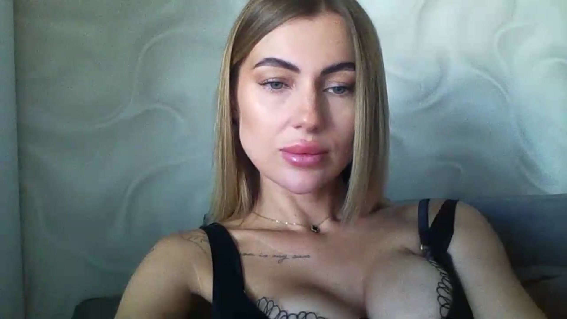 Gallery image thumbnail from NovaDahlia's myfreecams stream on, 08/17/2026, 07:12 image 17 of 20