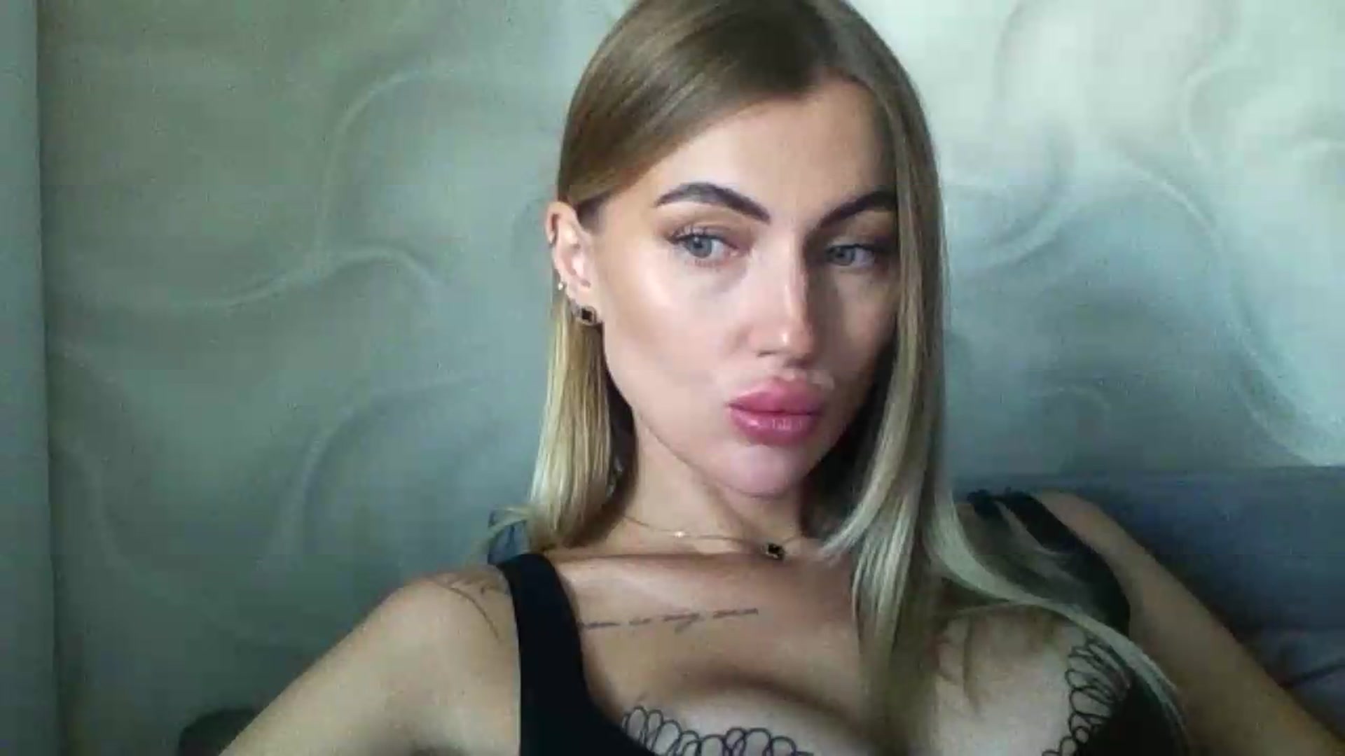 Gallery image thumbnail from NovaDahlia's myfreecams stream on, 08/17/2026, 07:41 image 10 of 20