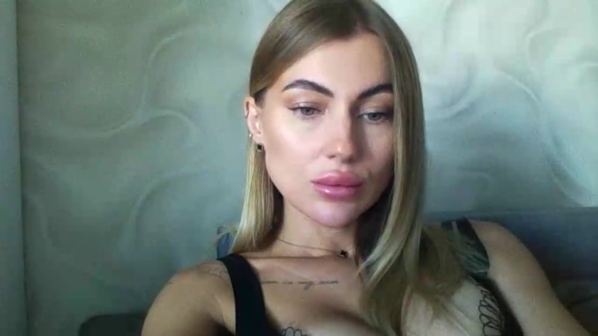 Gallery image thumbnail from NovaDahlia's myfreecams stream on, 08/17/2026, 07:41 image 12 of 20