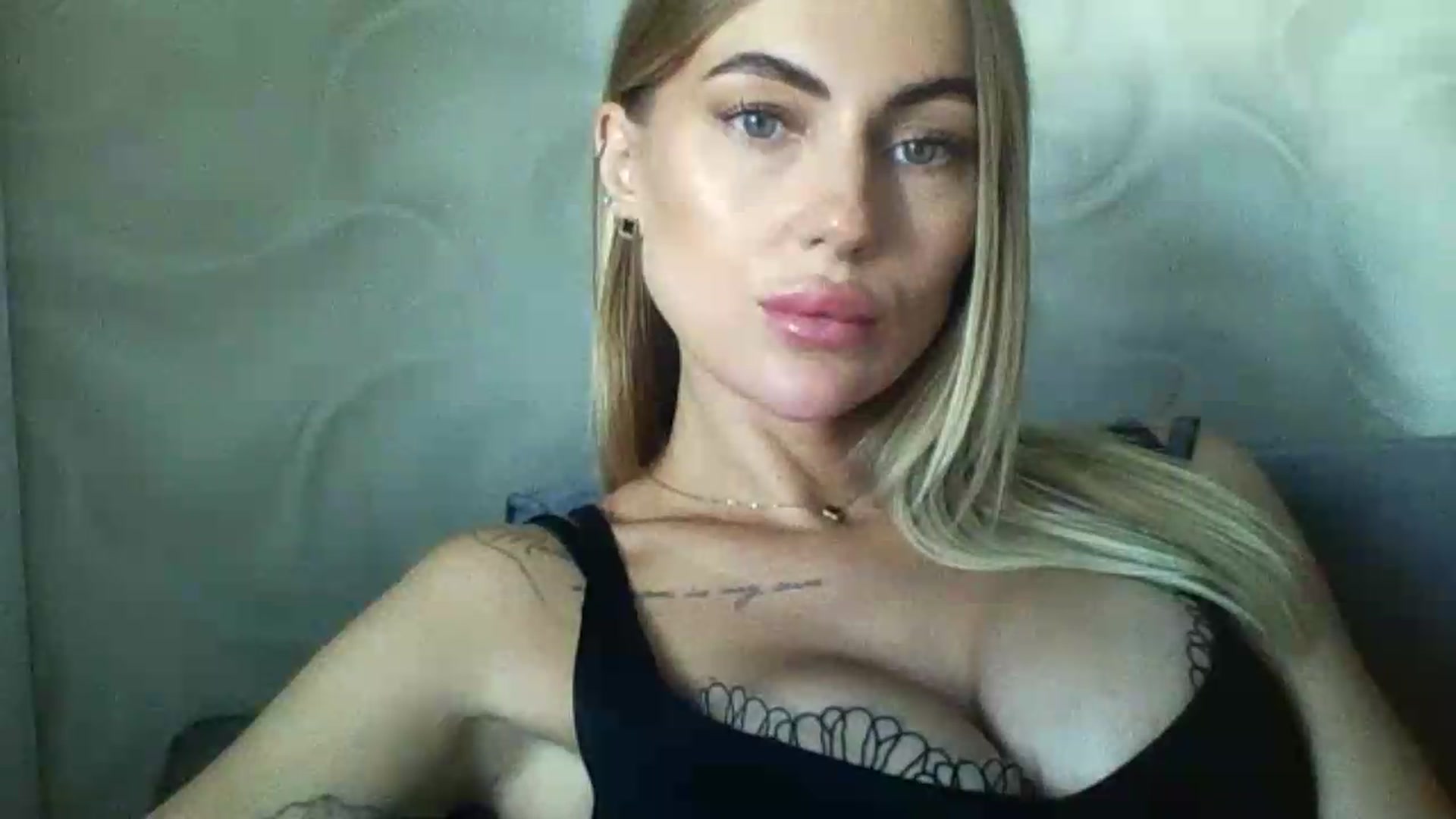 Gallery image thumbnail from NovaDahlia's myfreecams stream on, 08/17/2026, 08:26 image 19 of 20