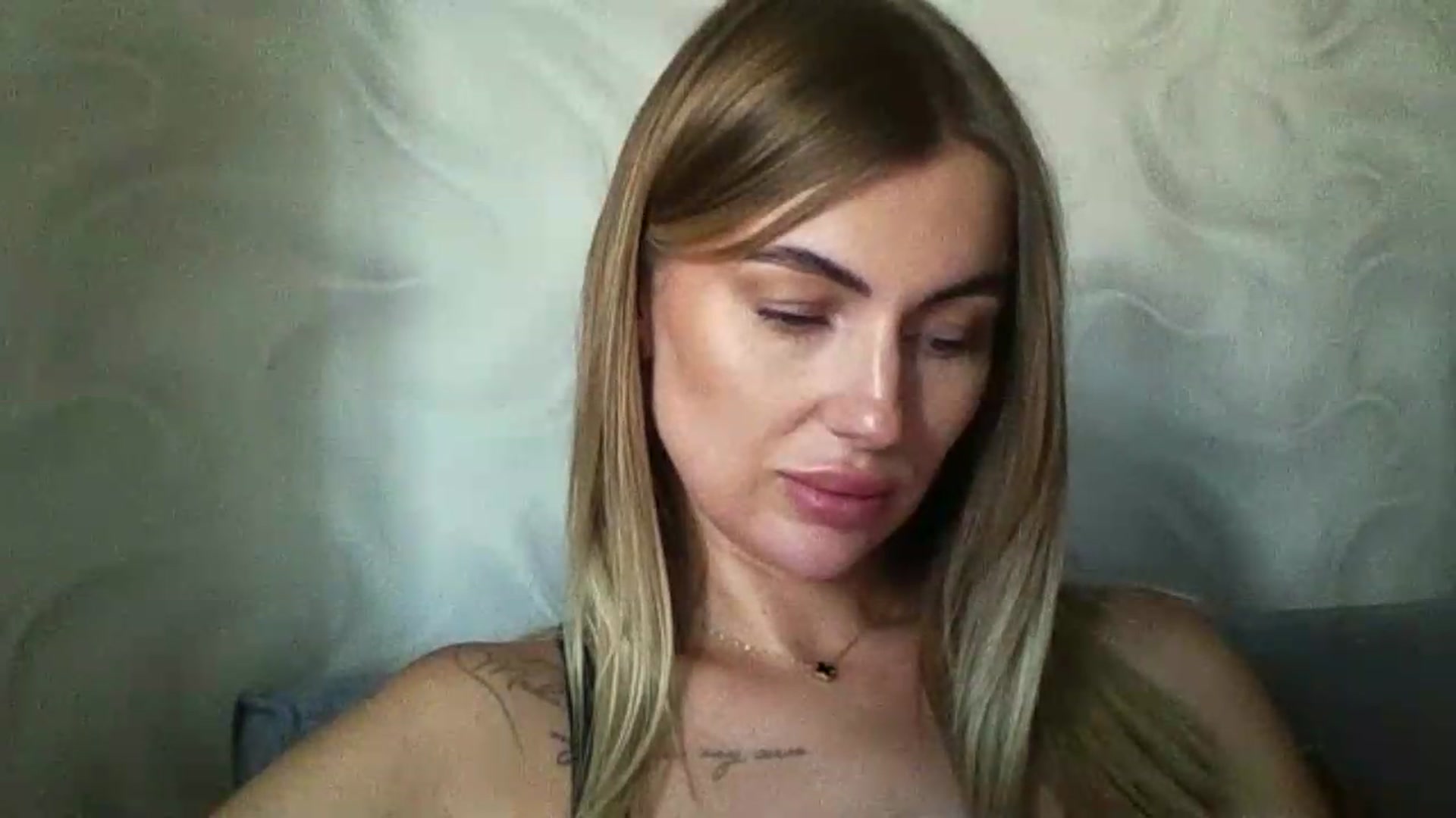 Gallery image thumbnail from NovaDahlia's myfreecams stream on, 08/17/2026, 10:58 image 9 of 20