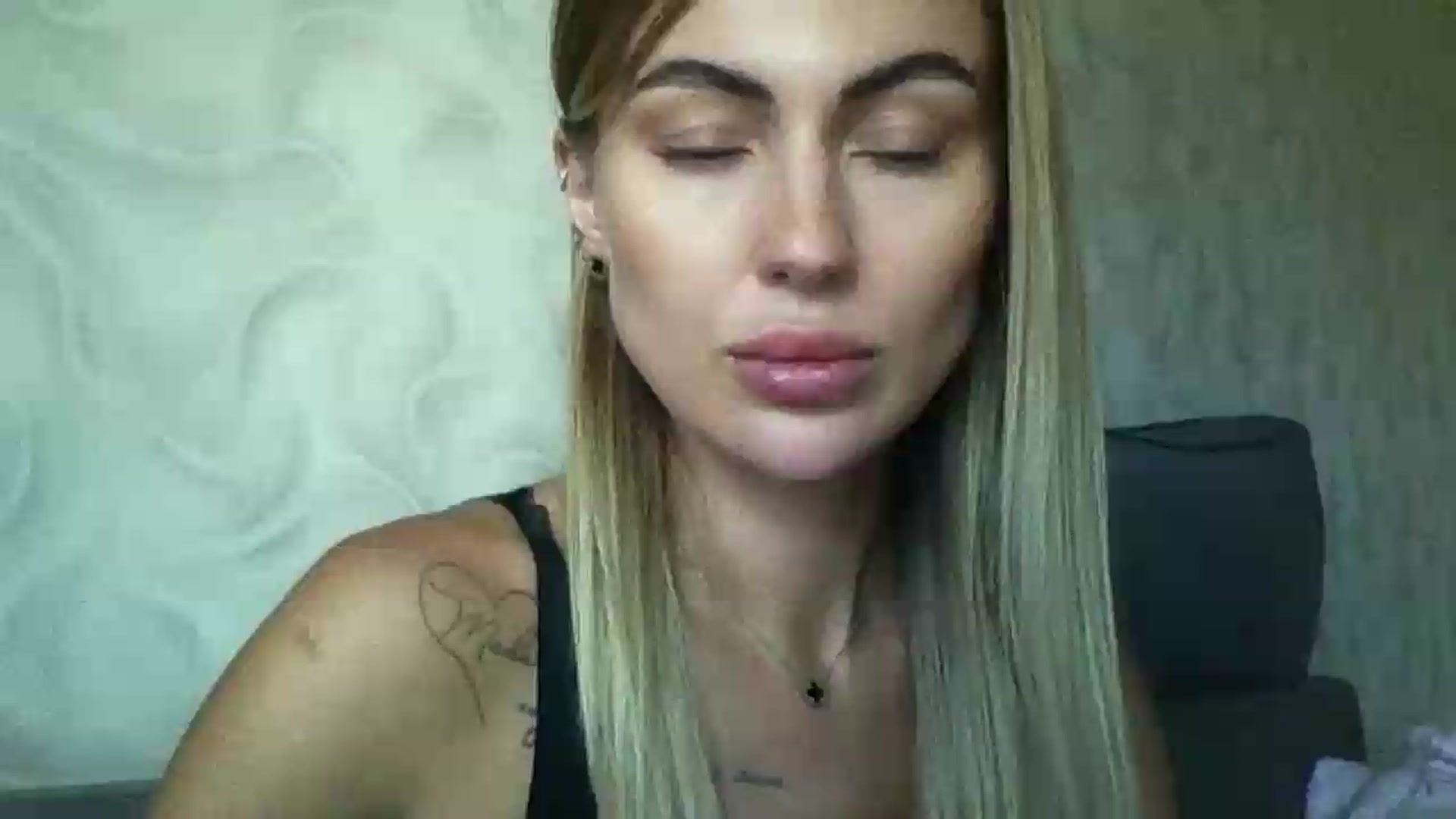 Gallery image thumbnail from NovaDahlia's myfreecams stream on, 08/17/2026, 10:58 image 1 of 20