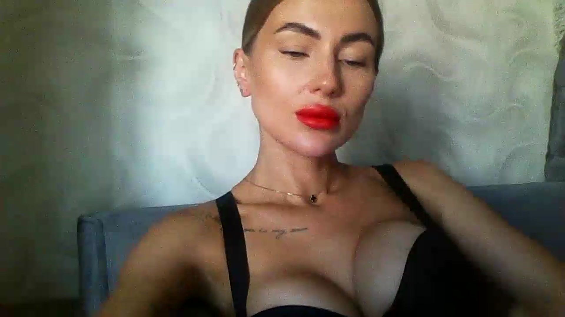 Gallery image thumbnail from NovaDahlia's myfreecams stream on, 08/18/2026, 07:18 image 6 of 20