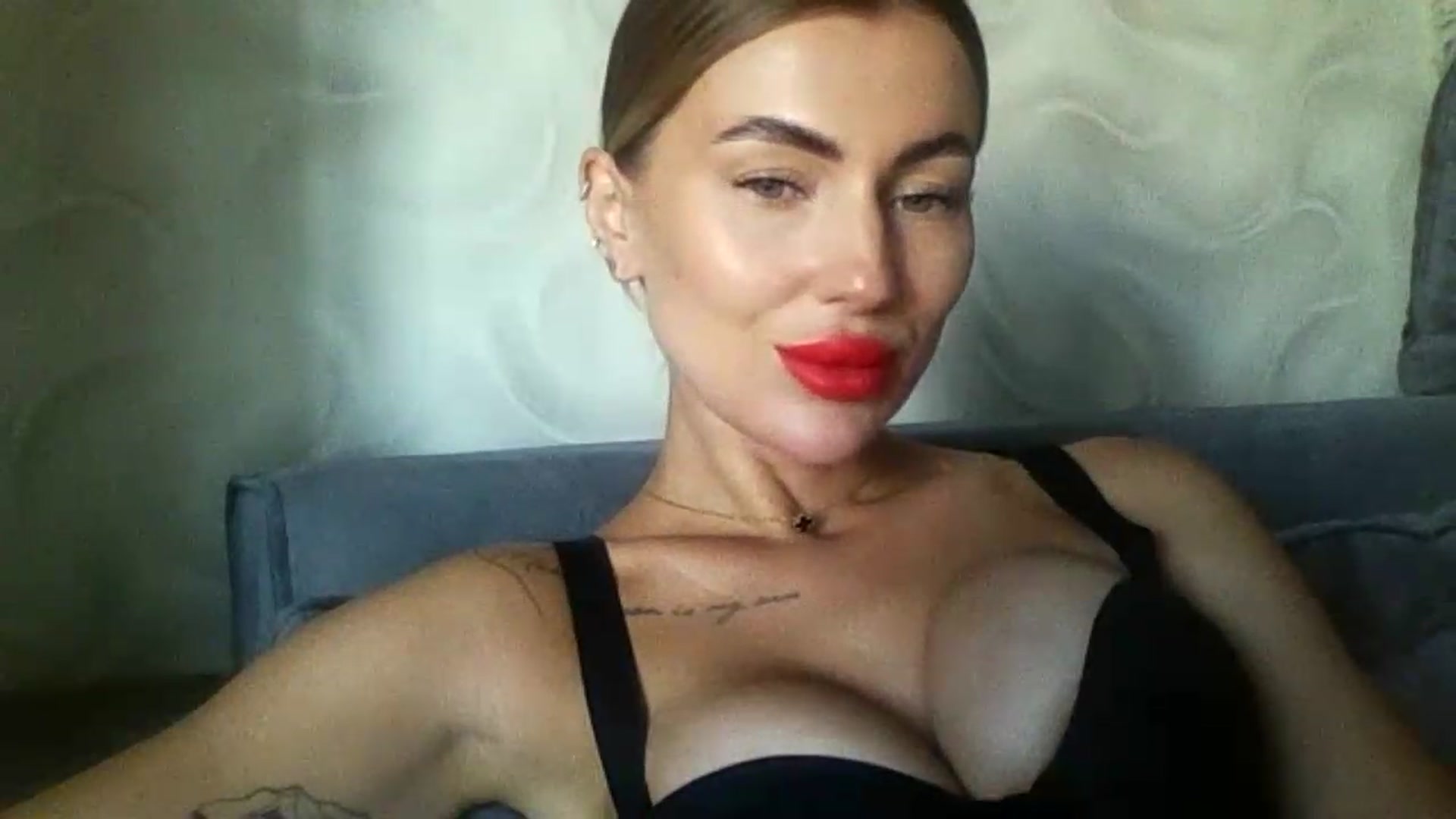 Gallery image thumbnail from NovaDahlia's myfreecams stream on, 08/18/2026, 08:00 image 5 of 20