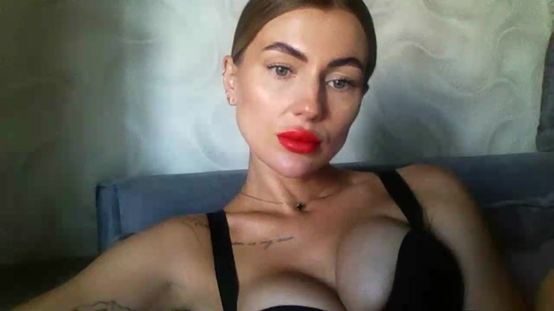 Gallery image thumbnail from NovaDahlia's myfreecams stream on, 08/18/2026, 08:00 image 10 of 20