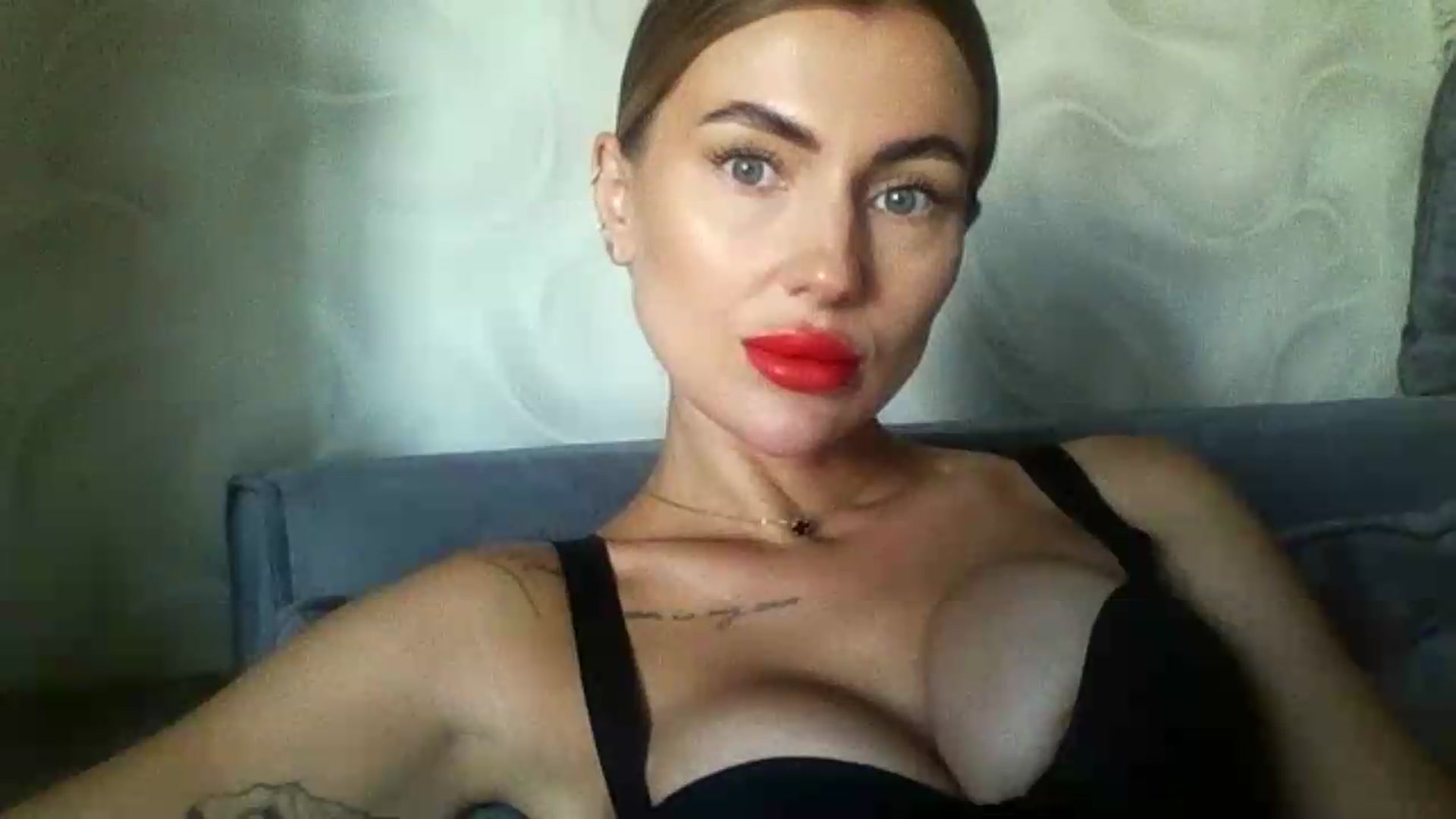 Gallery image thumbnail from NovaDahlia's myfreecams stream on, 08/18/2026, 08:00 image 4 of 20