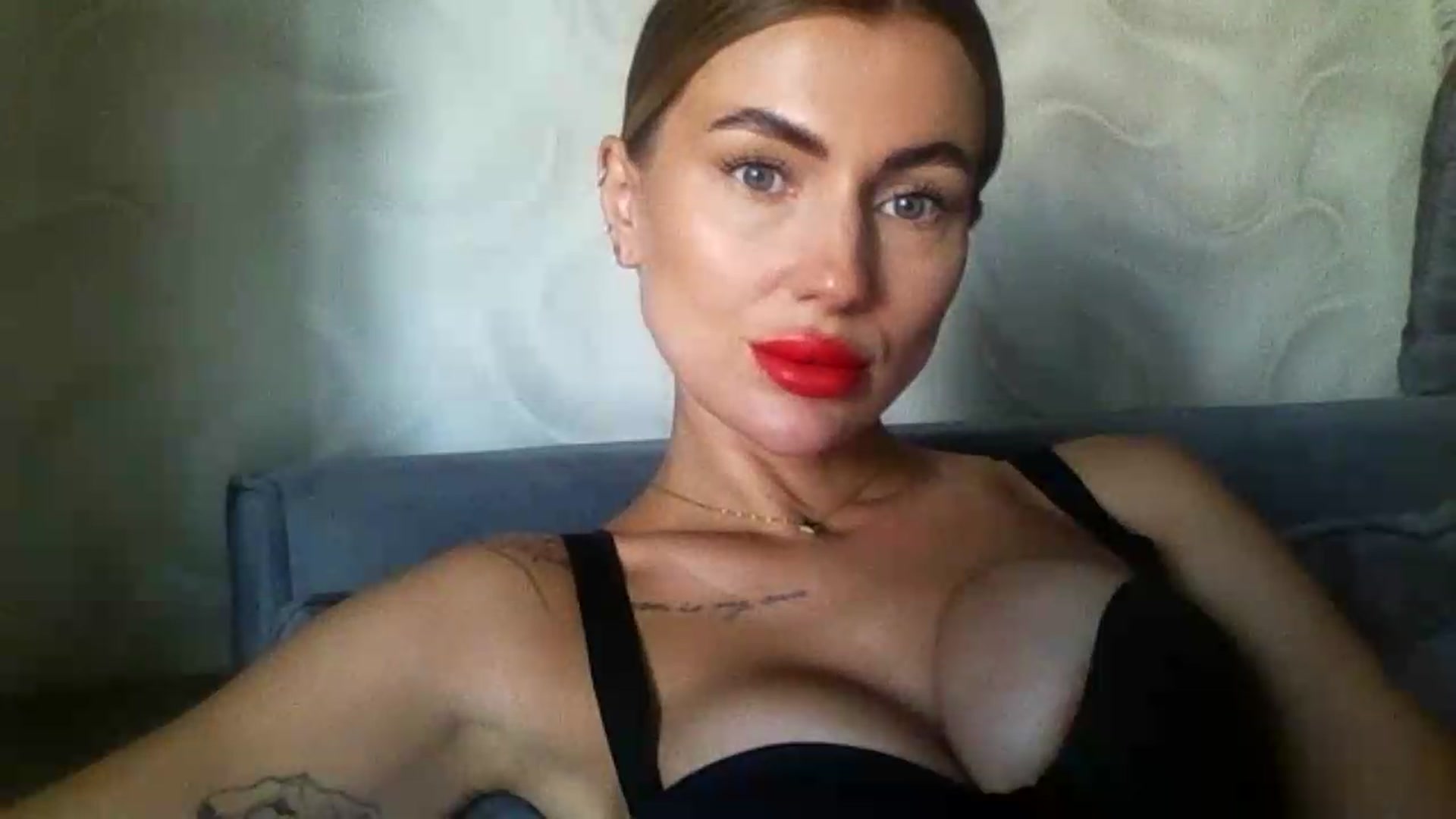 Gallery image thumbnail from NovaDahlia's myfreecams stream on, 08/18/2026, 08:00 image 3 of 20