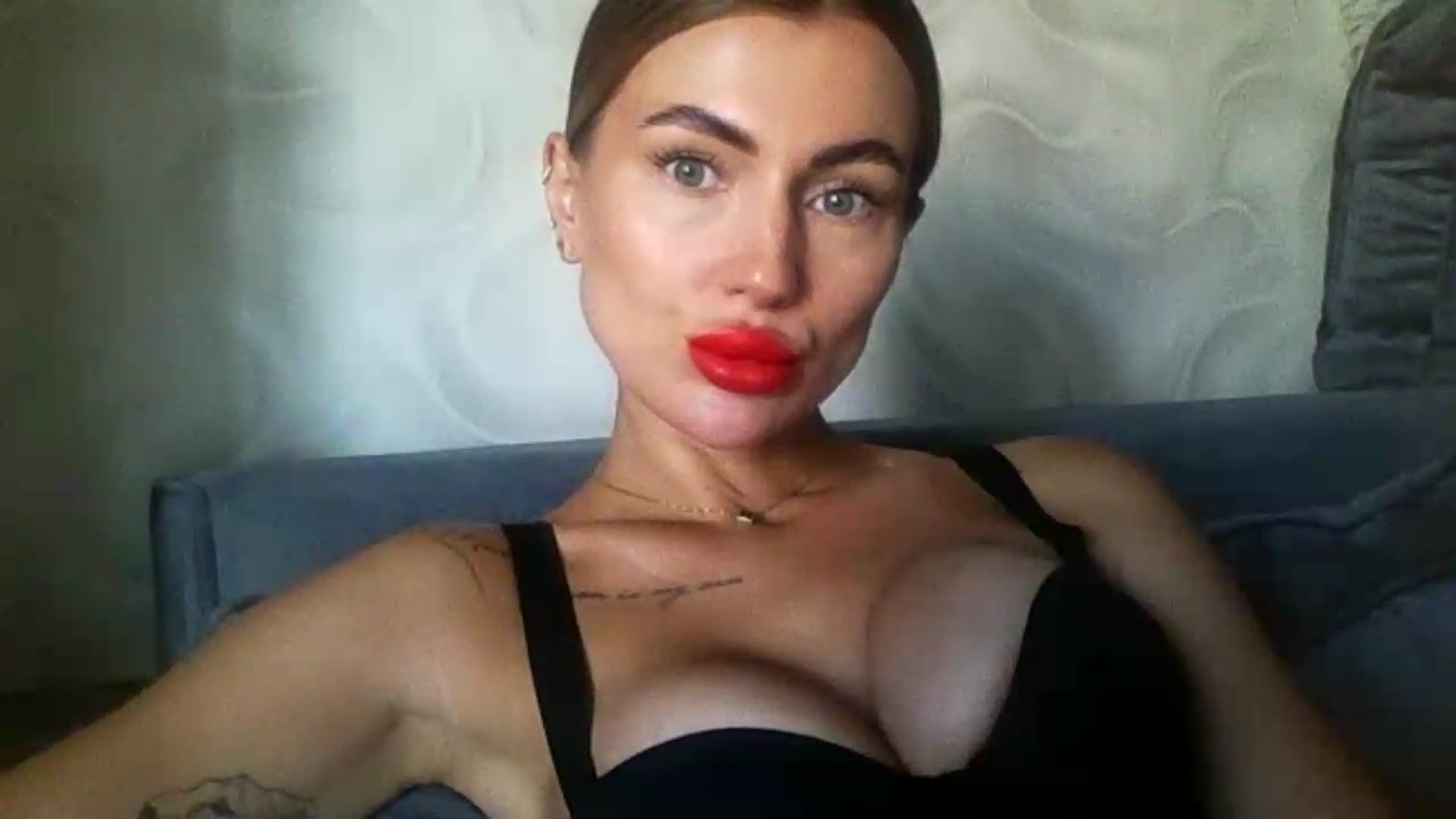Gallery image thumbnail from NovaDahlia's myfreecams stream on, 08/18/2026, 08:00 image 2 of 20