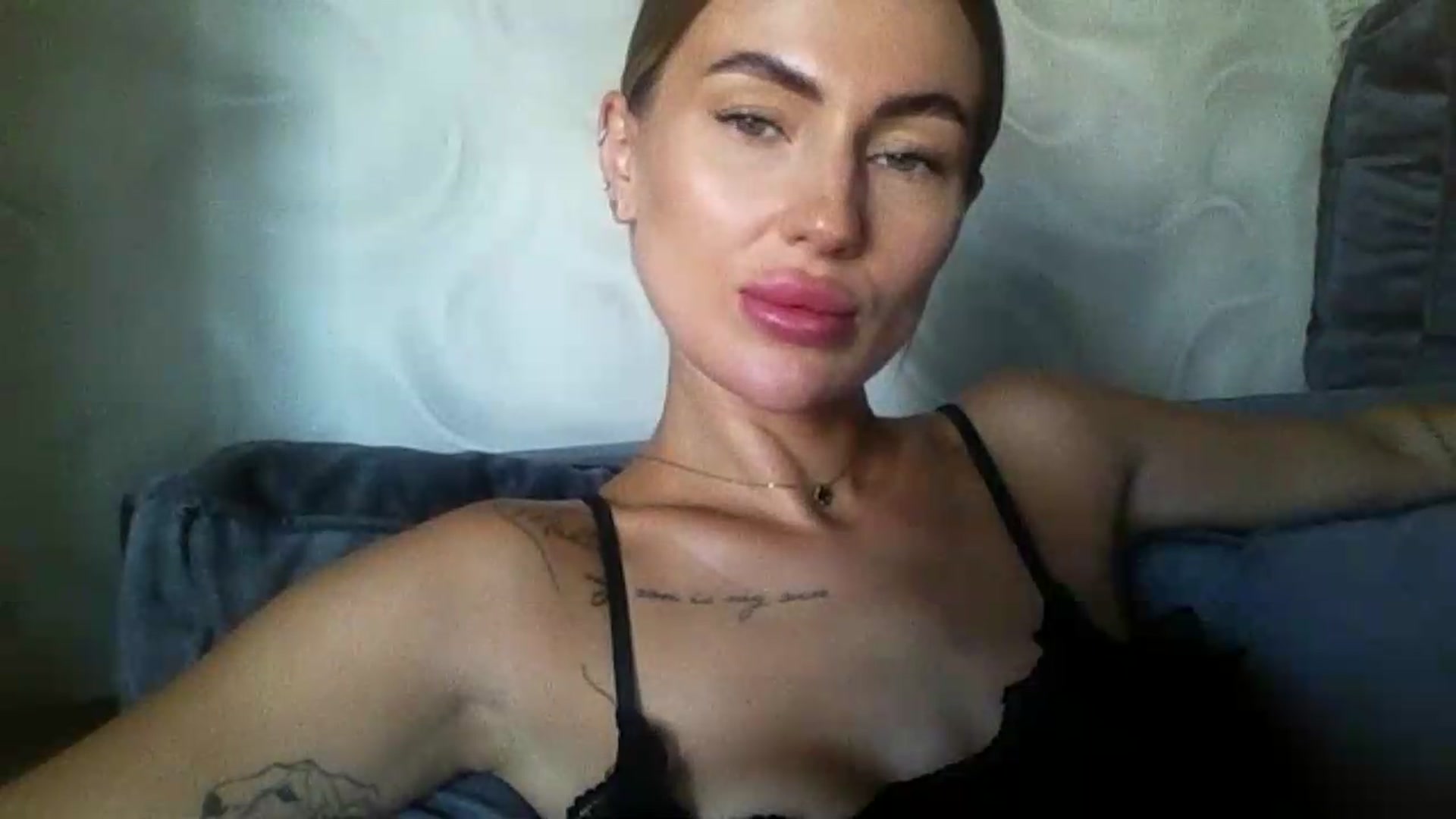 Gallery image thumbnail from NovaDahlia's myfreecams stream on, 08/18/2026, 08:49 image 12 of 20