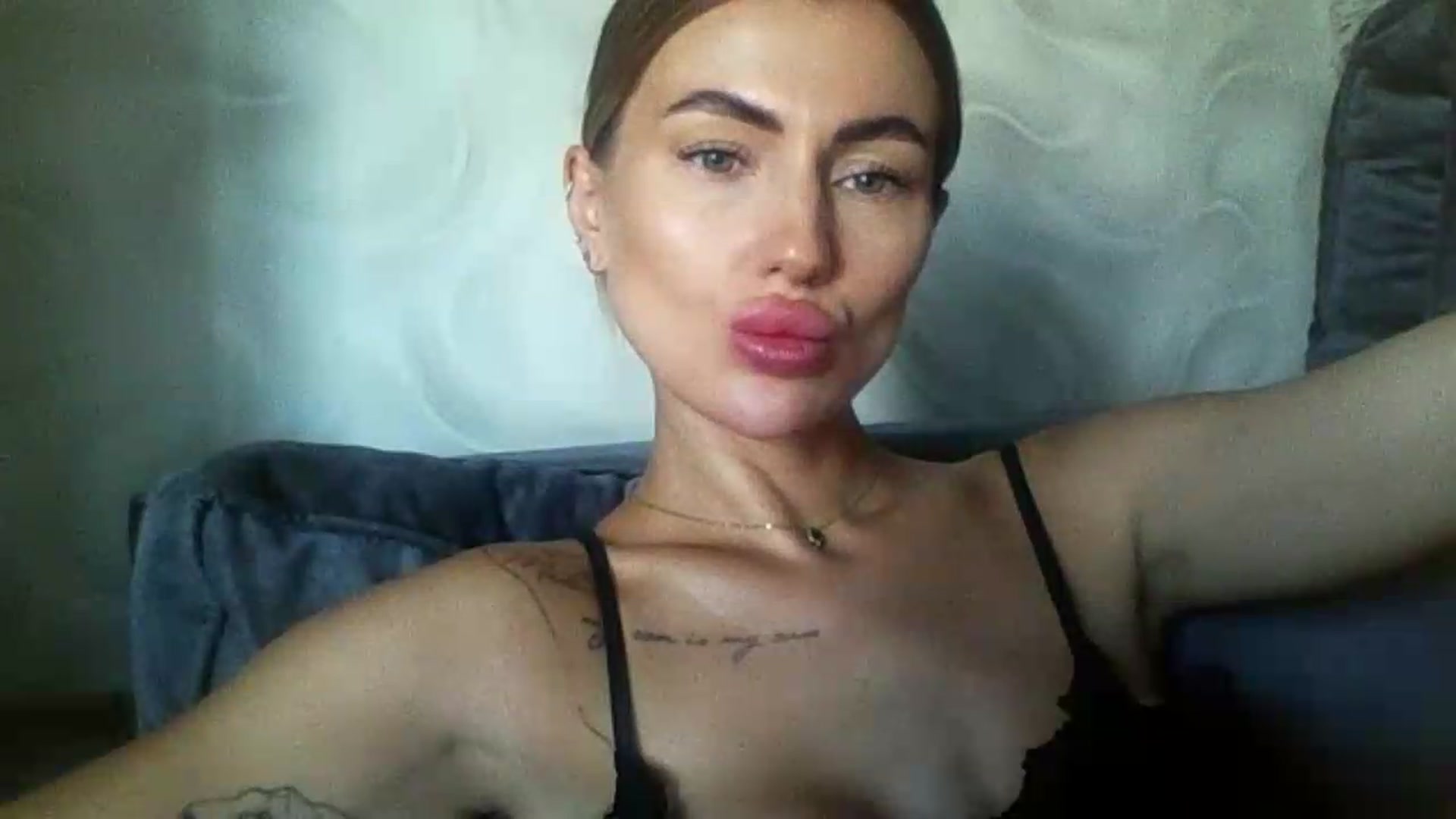 Gallery image thumbnail from NovaDahlia's myfreecams stream on, 08/18/2026, 08:49 image 16 of 20