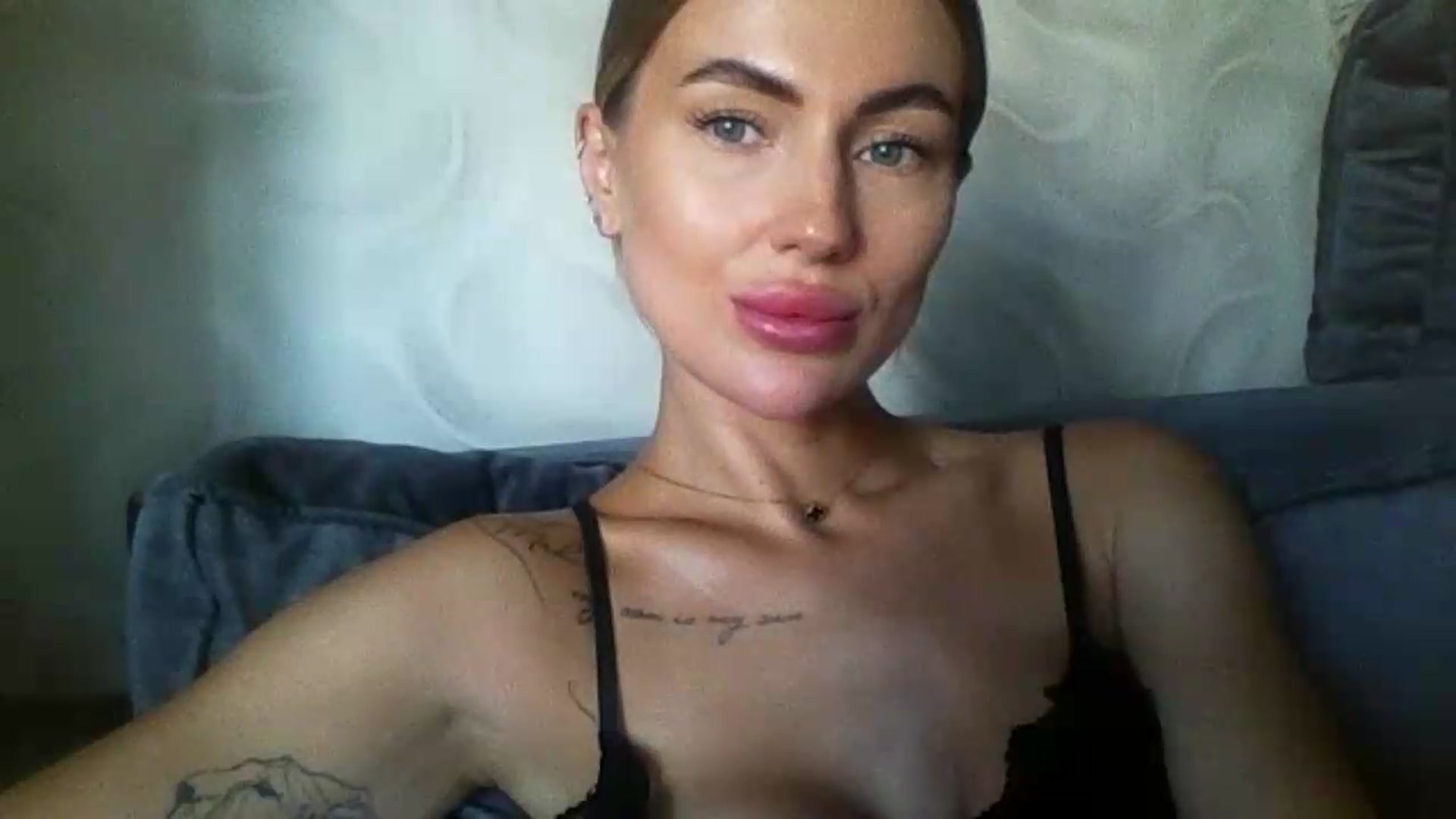 Gallery image thumbnail from NovaDahlia's myfreecams stream on, 08/18/2026, 08:49 image 13 of 20