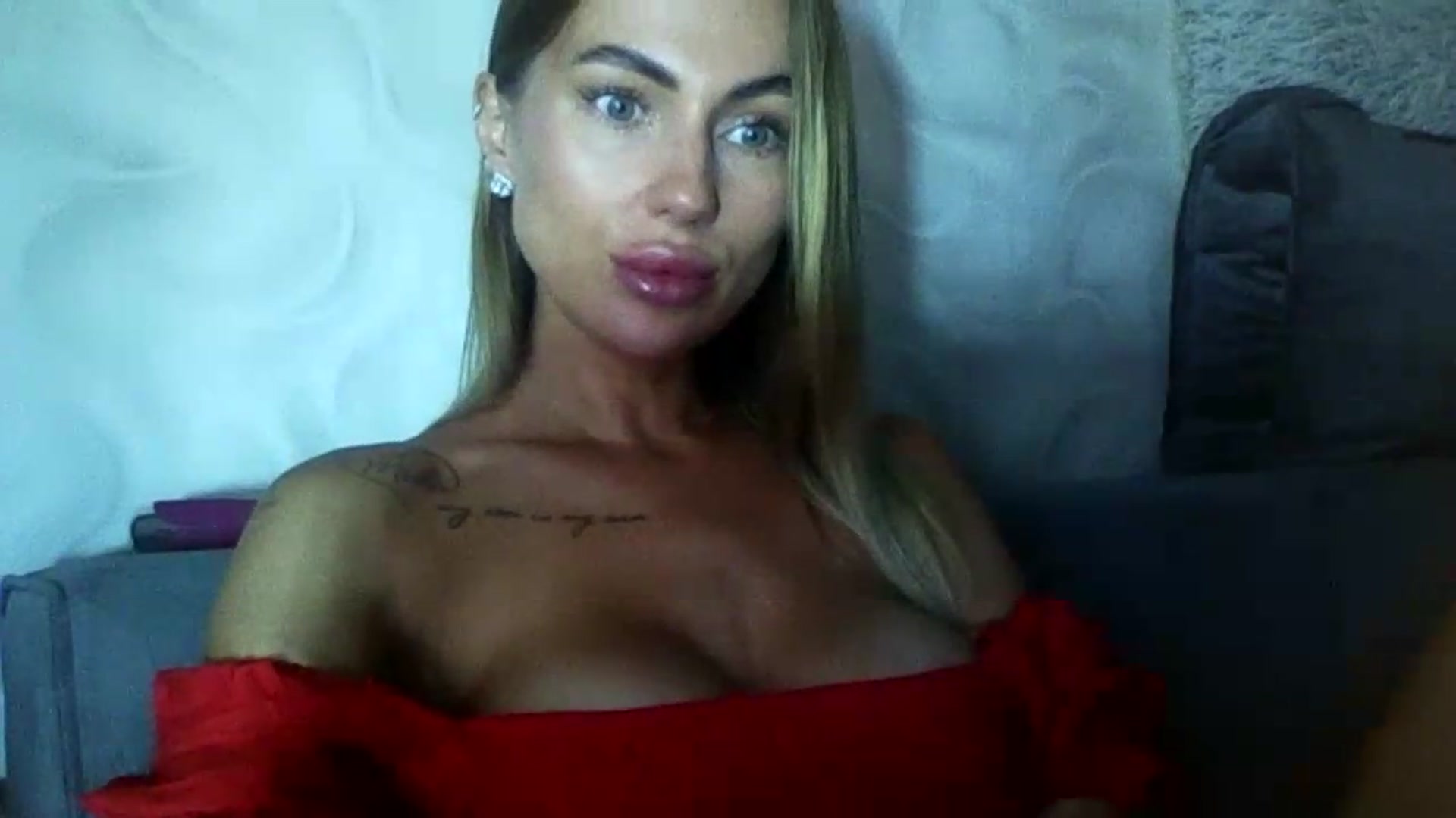 Gallery image thumbnail from NovaDahlia's myfreecams stream on, 08/19/2026, 07:56 image 6 of 20