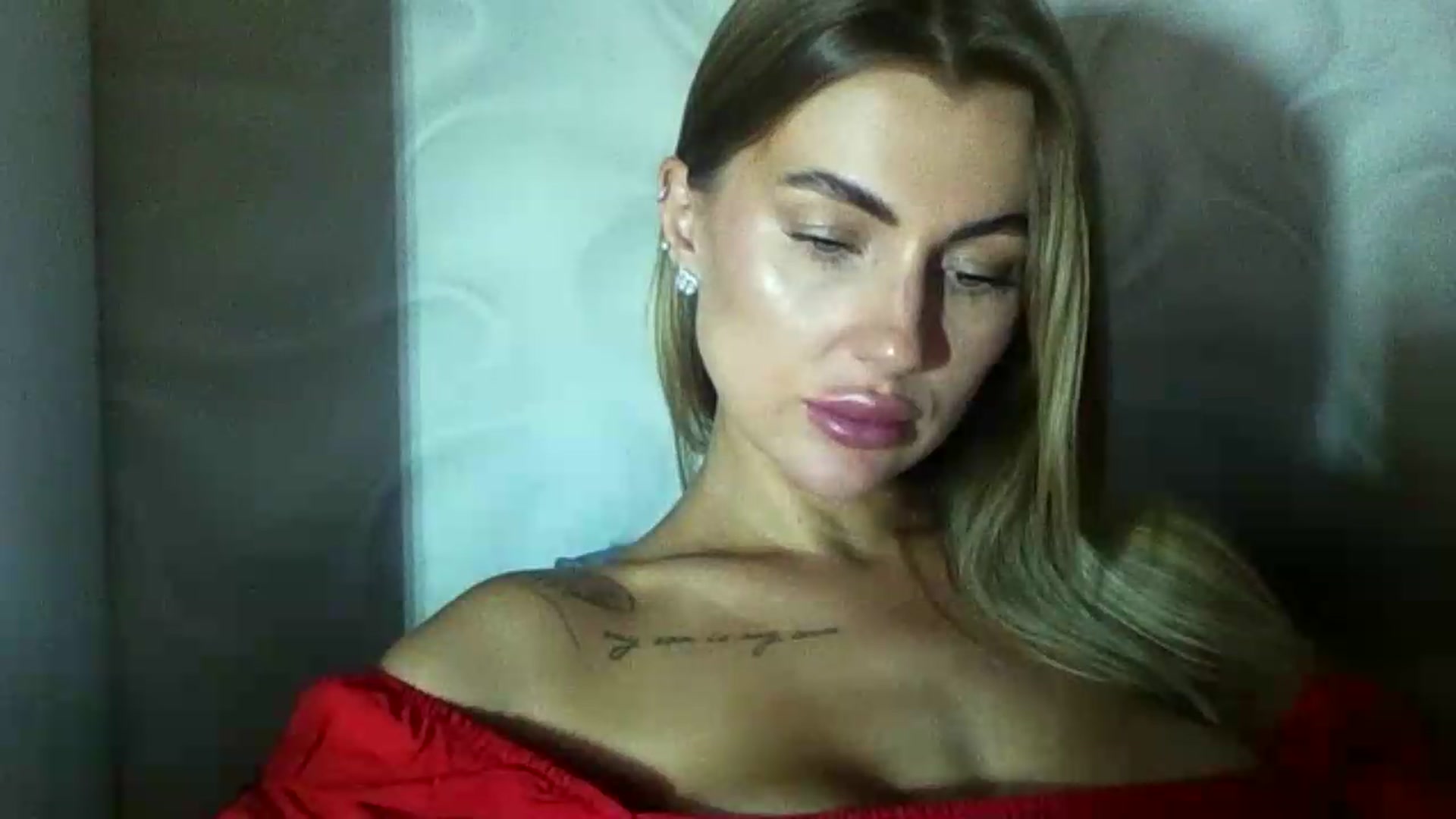 Gallery image thumbnail from NovaDahlia's myfreecams stream on, 08/19/2026, 07:56 image 2 of 20