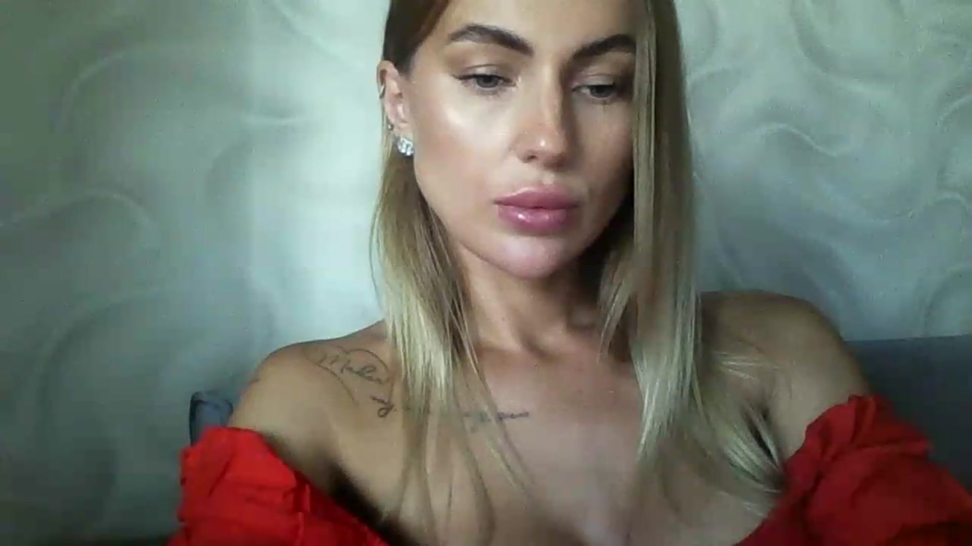 Gallery image thumbnail from NovaDahlia's myfreecams stream on, 08/19/2026, 09:01 image 20 of 20