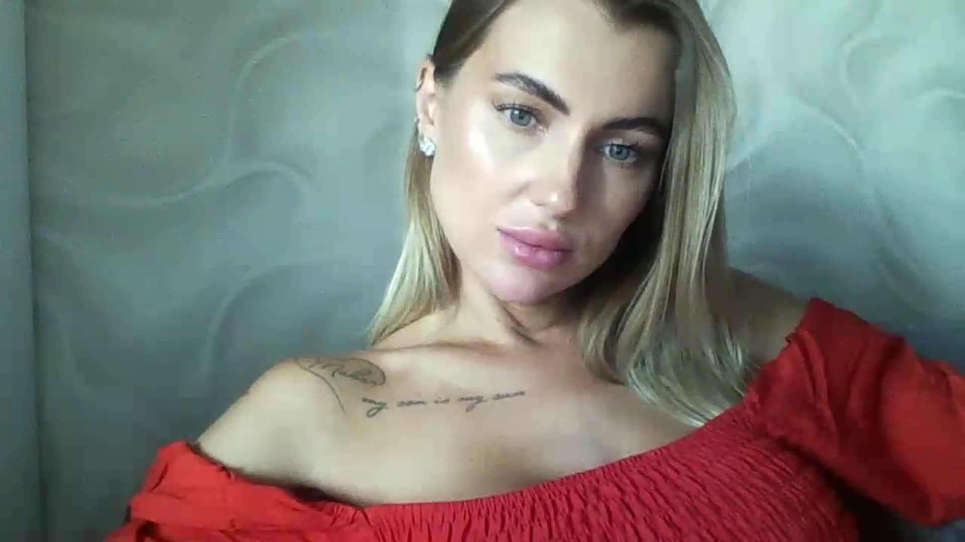 Gallery image thumbnail from NovaDahlia's myfreecams stream on, 08/19/2026, 09:31 image 18 of 20