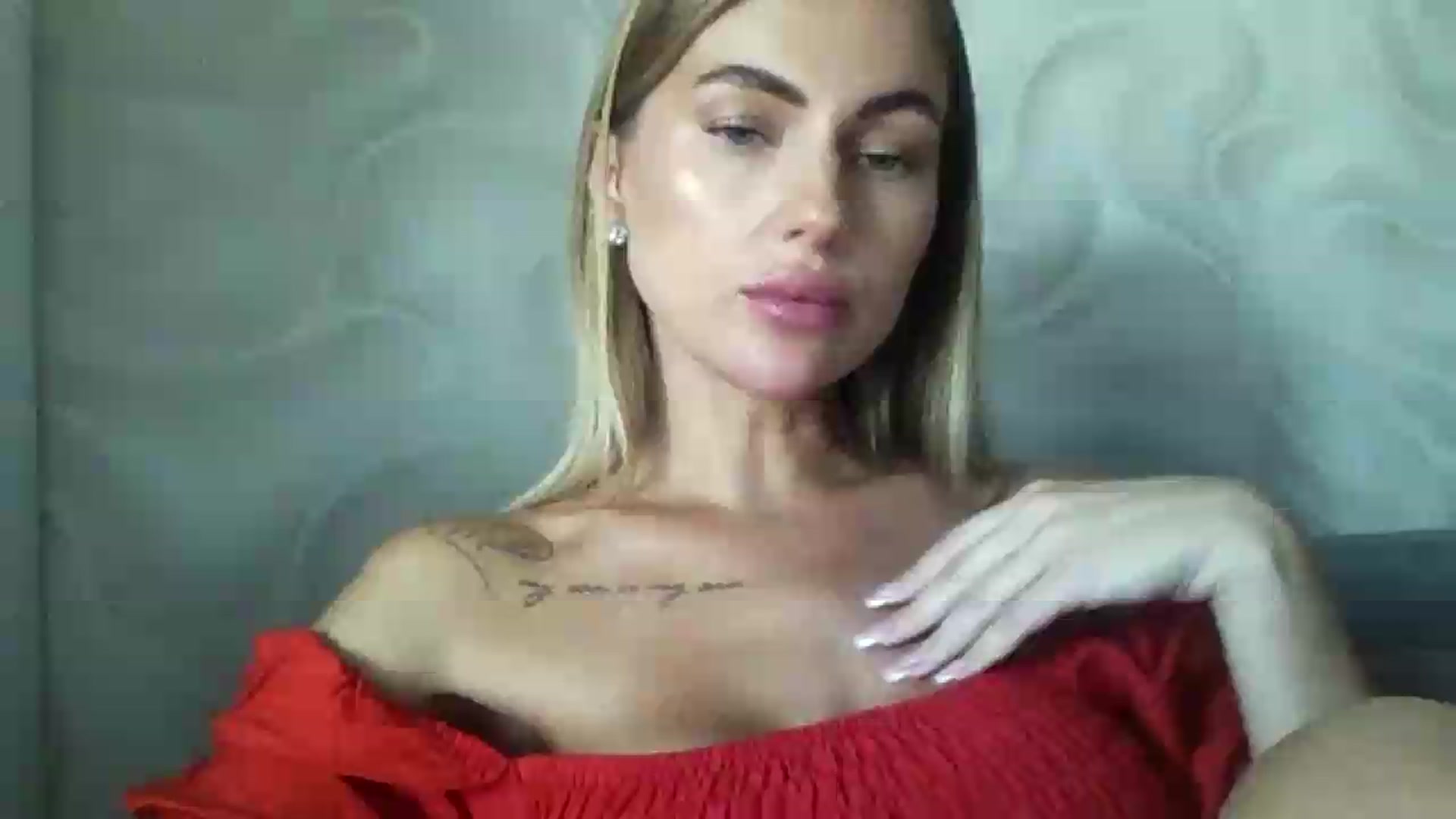 Gallery image thumbnail from NovaDahlia's myfreecams stream on, 08/19/2026, 09:31 image 1 of 20