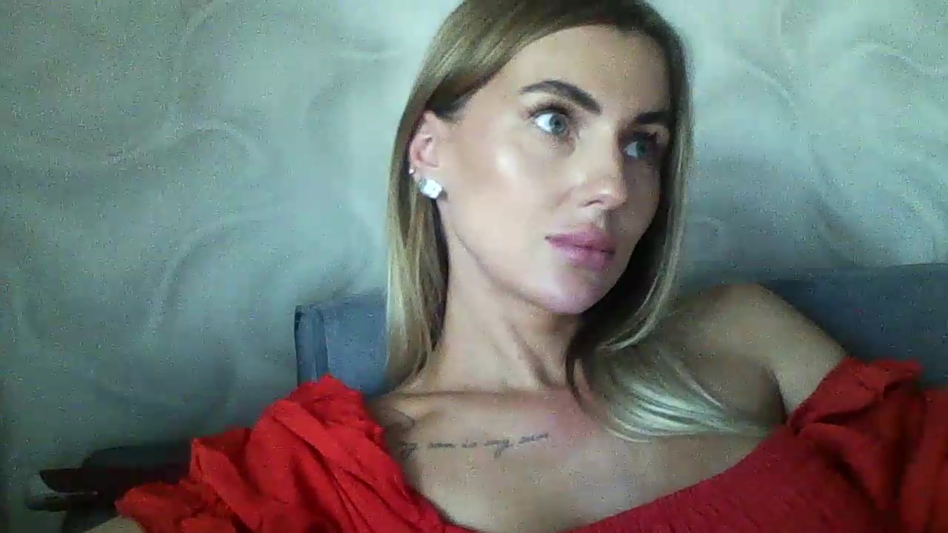 Gallery image thumbnail from NovaDahlia's myfreecams stream on, 08/19/2026, 10:25 image 19 of 20